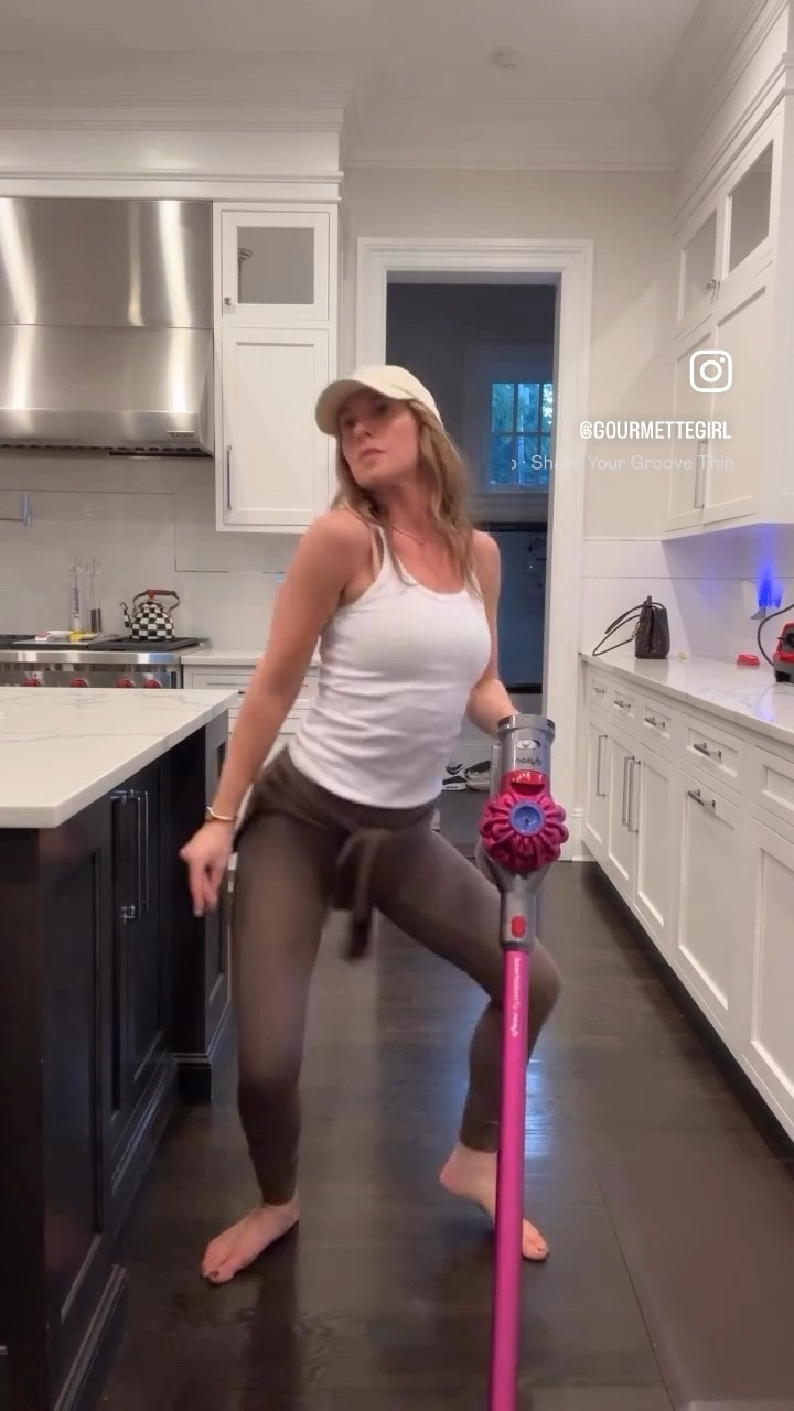 Easy soccer mom outfit ⚽️