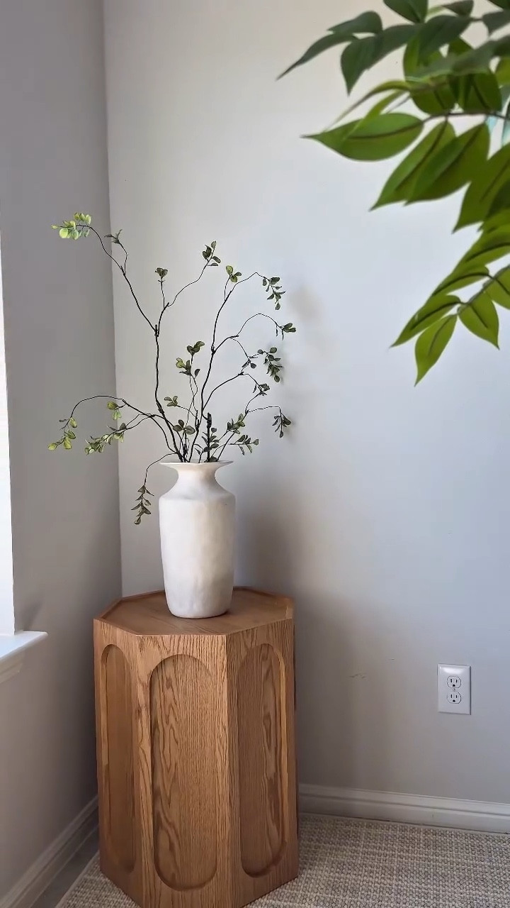 That perfect little piece that makes everything feel complete ✨

The Neci 18” Side Table in Natural Oak is simple, warm, and exactly what my space needed 🤍

Clean lines, neutral tones, and that cozy touch I’m always looking for.

🔗 Shop through my link and enjoy up to $500 OFF SITEWIDE during the EASTER SALE!

#MyHernestHome #Hernest #HomeDecor #MinimalHome #NeutralAesthetic CozyHome ModernLiving HomeInspo AmazonFinds LivingRoomDetails