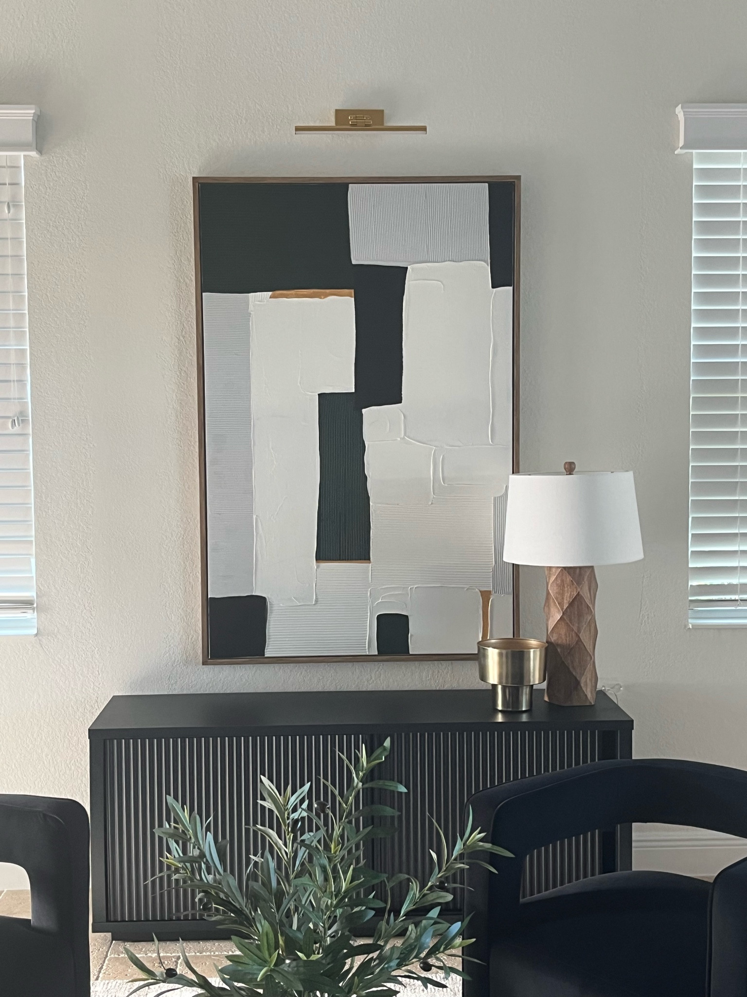 You won’t believe this fluted console table is only $178!! Good quality and so beautiful 

#LTKsalealert #LTKhome