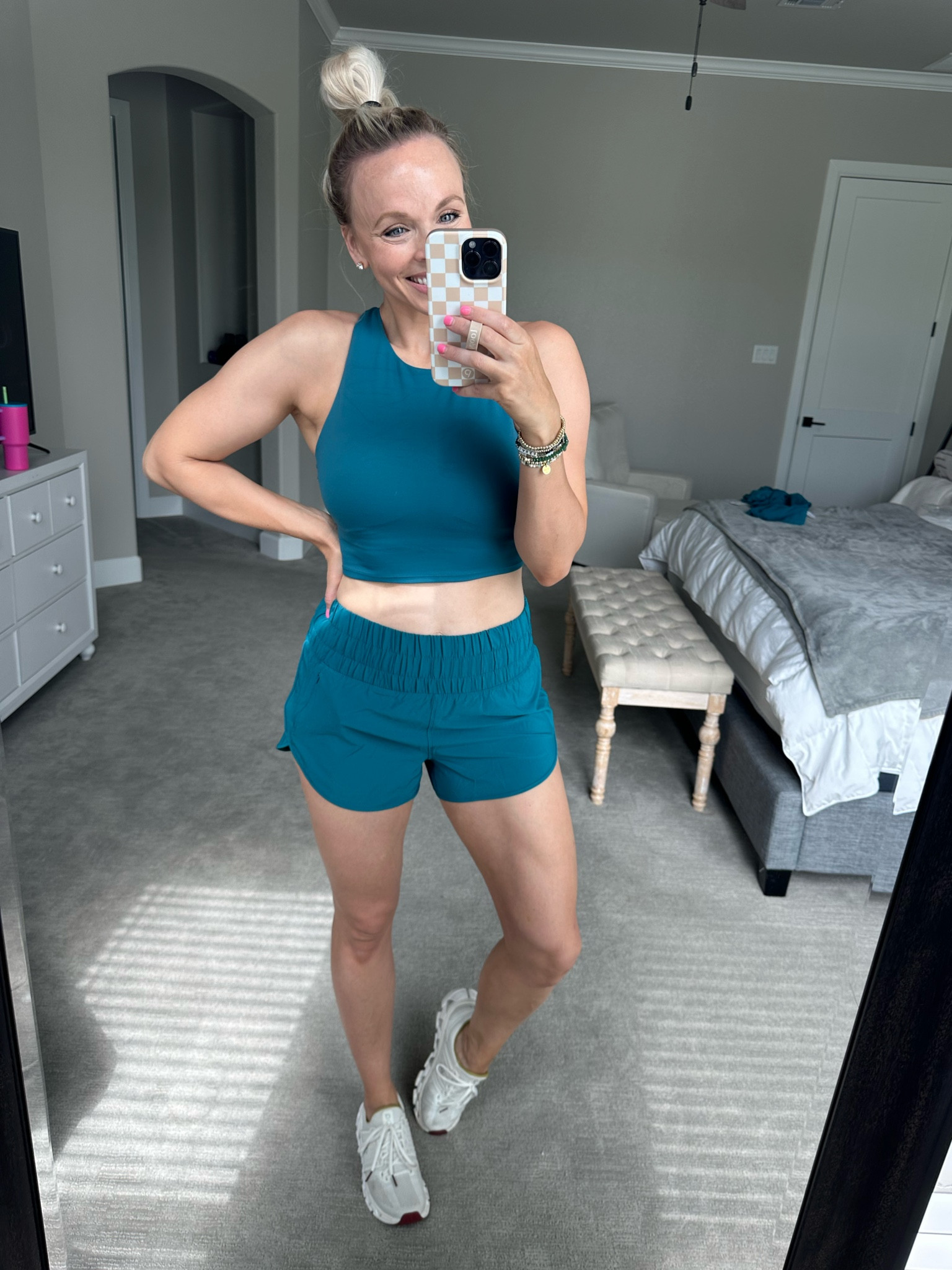 Borealis green is the color of this set. Amazon athletic wear is incredible. I’m wearing a medium in everything shown!! 

#LTKfitness #LTKActive #LTKstyletip