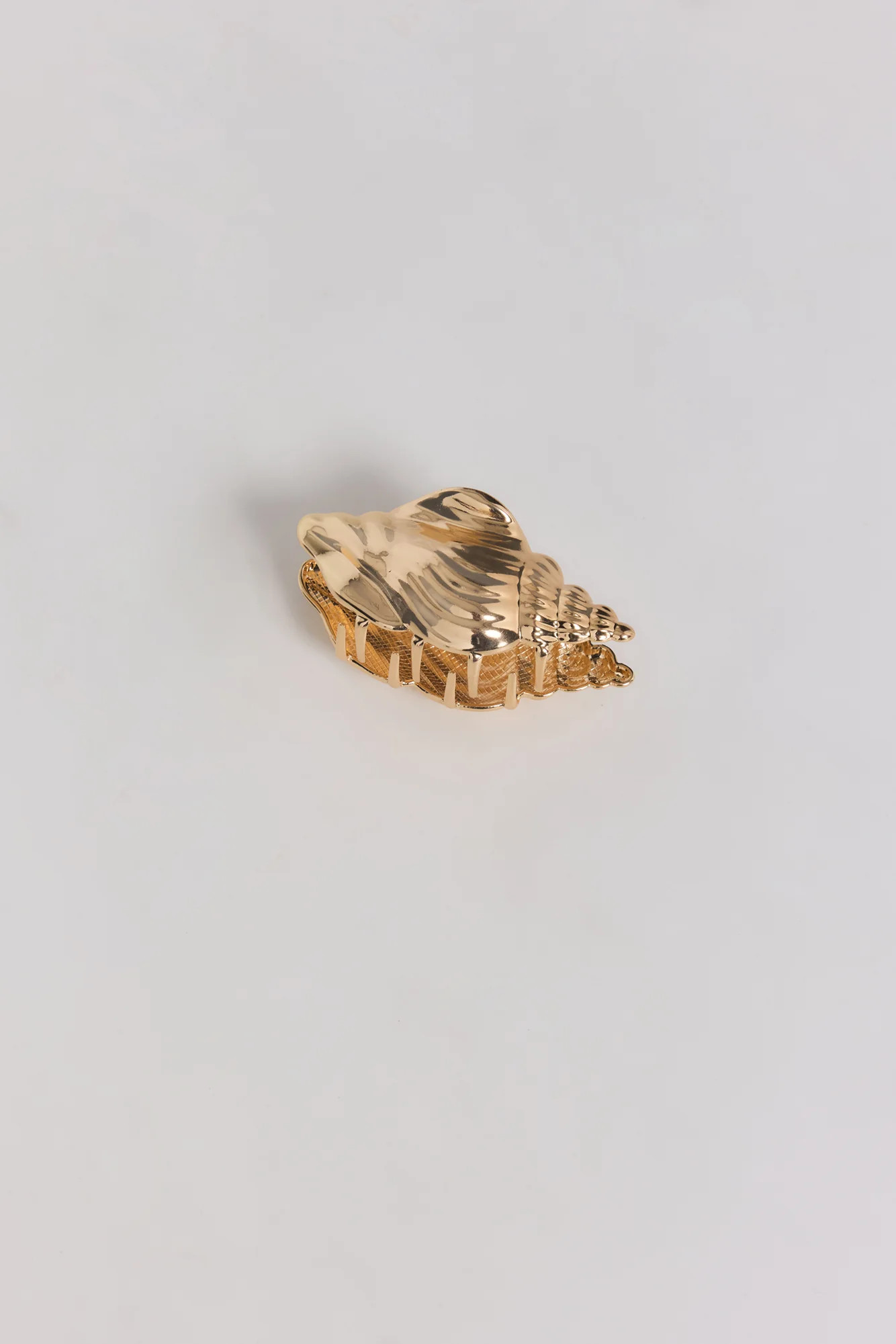 Shimmering Shore Claw Clip Gold | Hello Molly (US)