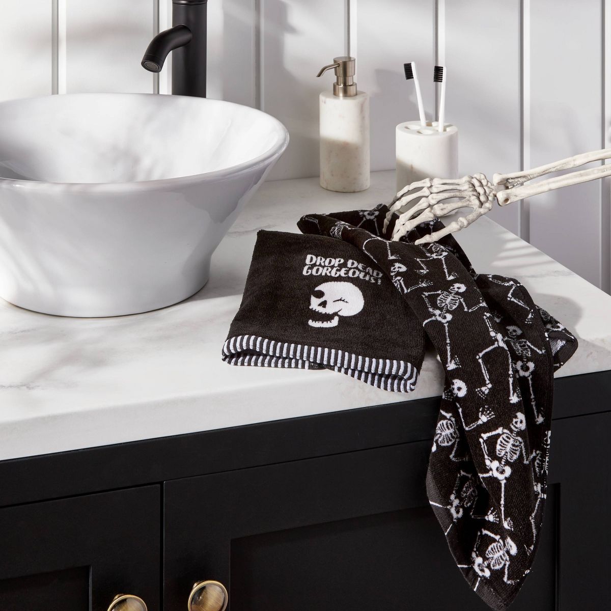 2pk Halloween Bath Hand Towels - Hyde & EEK! Boutique™ | Target
