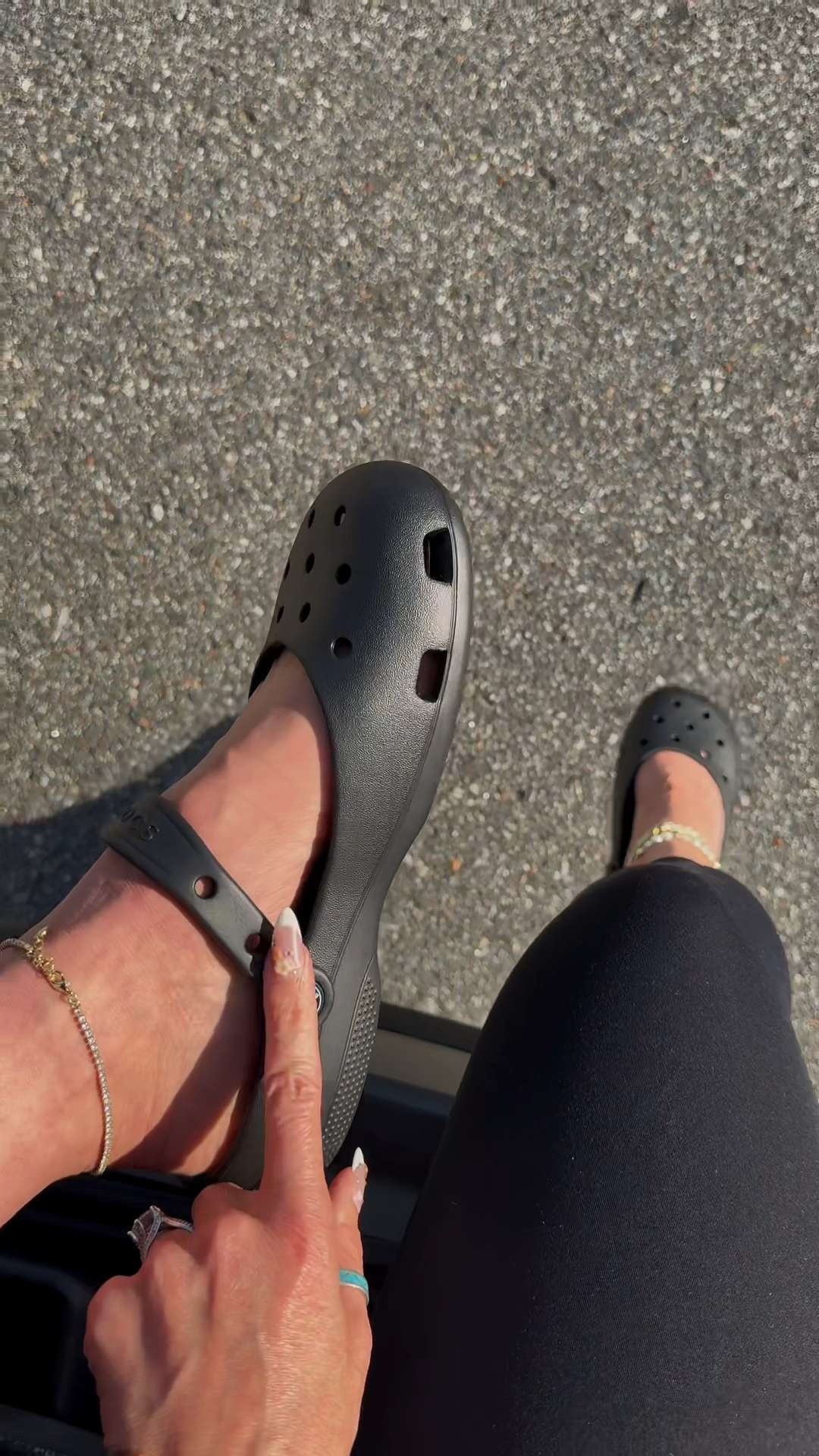 I didn’t expect to like these but they’re actually so cute on… like comfy but still girly!!

#LTKFinds #LTKStyle #LTKTrend
#BalletFlats #CrocsStyle #EverydayShoes #earnscommissions 

 #LTKootd #LTKOver40 #LTKTravel