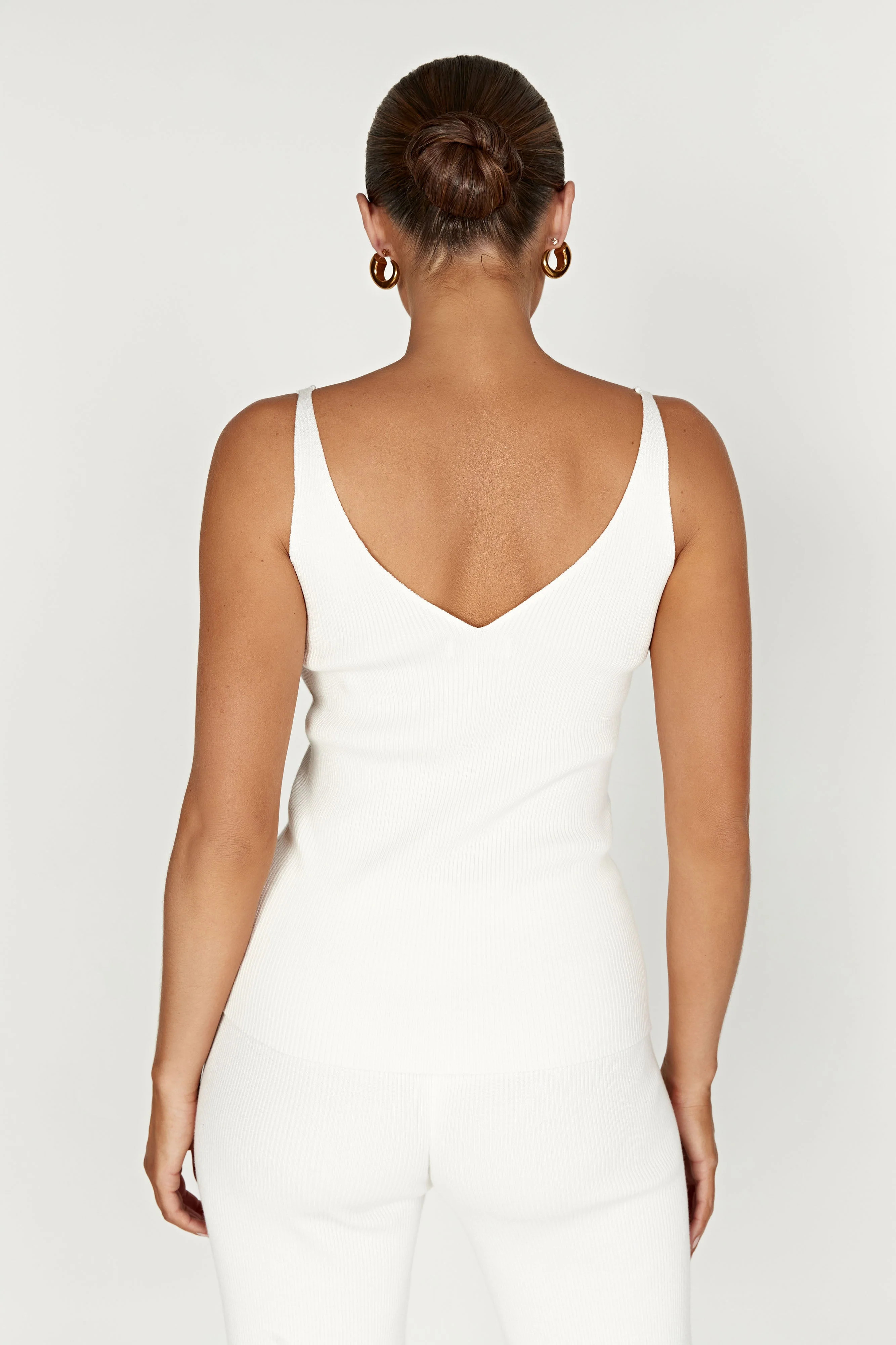 Alicia Sleeveless Knit Top - White | MESHKI US