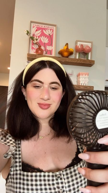 This mini fan will save youuuu this summer!!