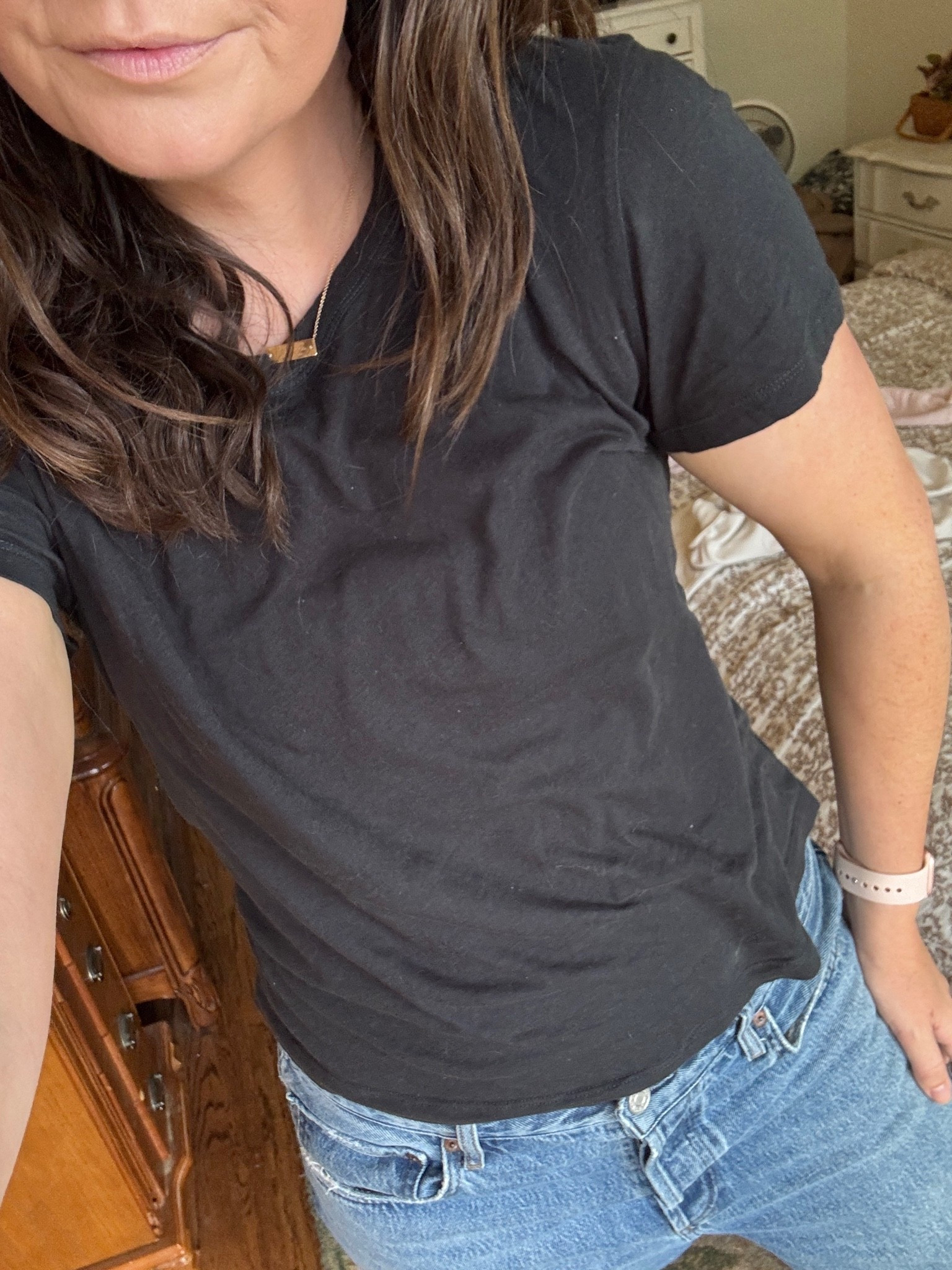 Softest cutie basic tee. I’m in the large. Fit is so good!!! I keep reaching for it!

#LTKgrwm #LTKootd