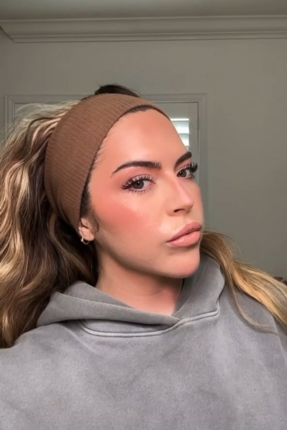 GRWM! My morning makeup routine

#LTKBeauty #LTKFindsUnder50 #LTKSeasonal