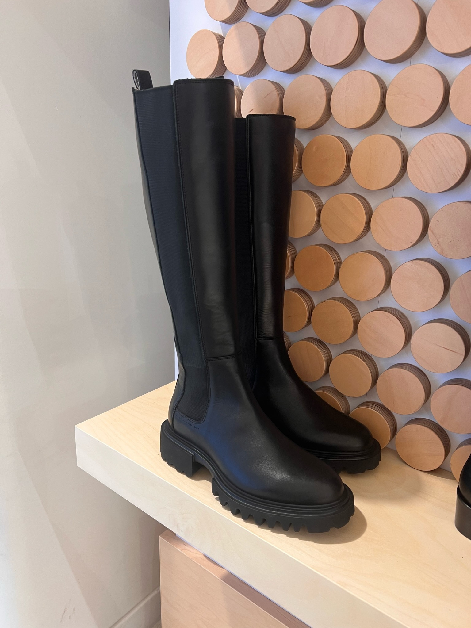 Knee high sale chelsea boots