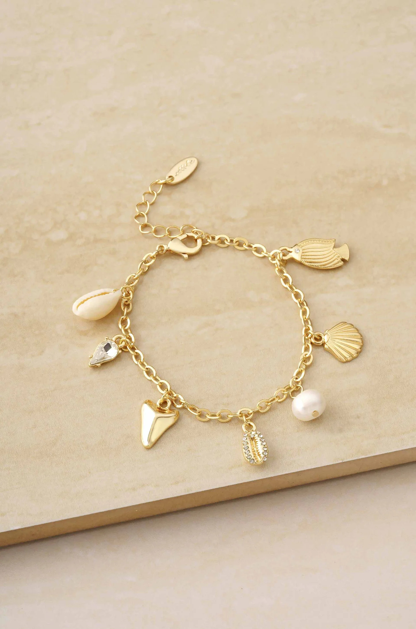 Weekend Trip Treasures 18k Gold Plated Charm Bracelet | Ettika