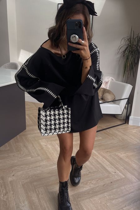 30 days of #over30style :Day 5 

Weekend plans ? This is the perfect date night outfit for autumn ! 
Absolutely in love with this all black  outfit and the dress is giving  toteme scarf coat style in a dress 🤩 do we love ??

living in my doc marten boots again for winter and for all the wimps you can wear  sheer tights 😘😘

Follow for more autumn outfits, fall fashion , outfit inspo and winter fashion outfit ideas ✨

#winterfashion #drmartensstyle #allblackoutfit

#LTKeurope #LTKshoecrush #LTKstyletip