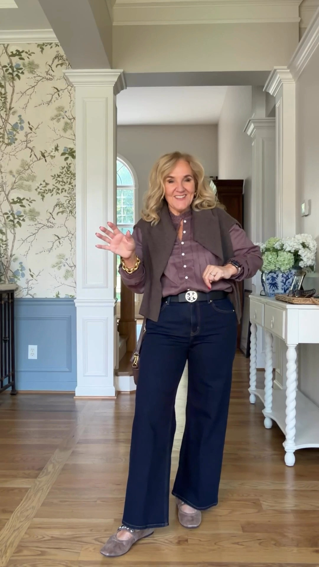 Tap the bell 🔔, heart ❤️ this post, and save for later!

This layered look is an easy way to make wide-leg jeans feel polished. The rich plum button-down, taupe vest, and dark denim create a sophisticated combination that works beautifully for everyday wear.  

Fit note: I'm wearing my regular size, medium on the top

#LTKgrwm #LTKootd #LTKOver40
