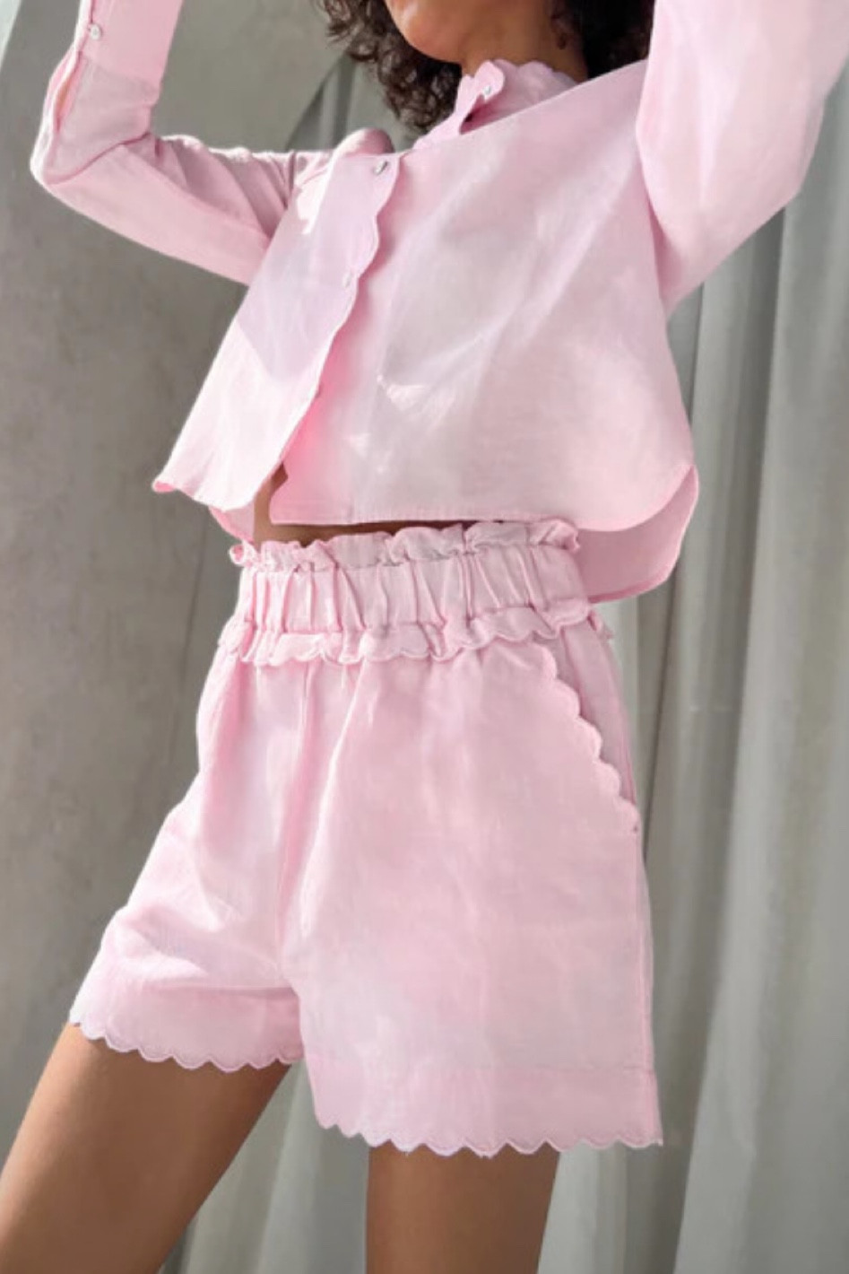 Pink and scallops! This set is sooooo cute! I like to size up in their clothing generally! 