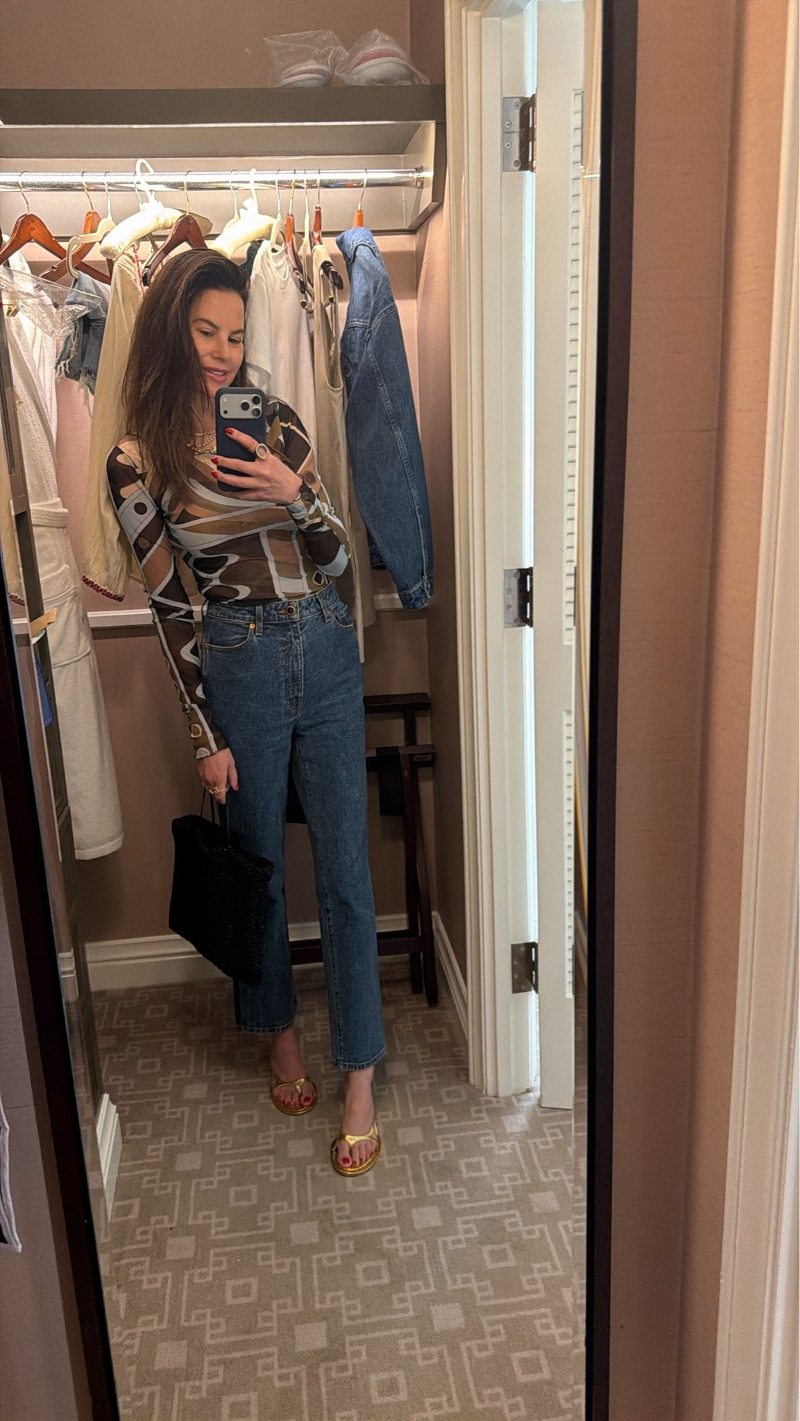Din din at polo lounge! 

Top- size 40
Jeans - go up 1 size
Sandals - true to size