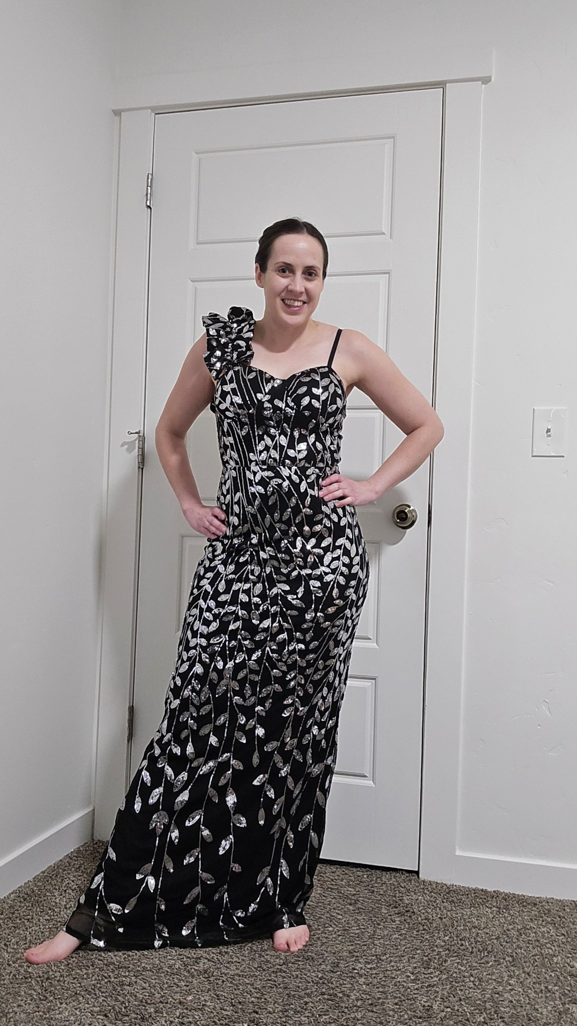 NYE Dress 
Fits to true to size. I’m wearing a size small and I’m normally a size 4 in dresses and pants. 

#LTKHoliday
