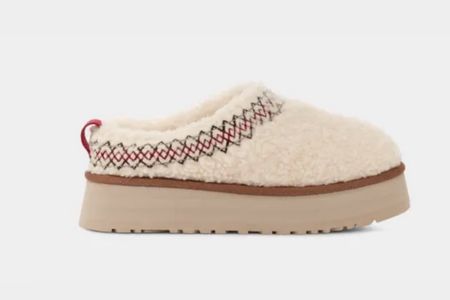 Ugg tazz shearling IN STOCK
size up 

#LTKshoecrush #LTKSeasonal #LTKstyletip