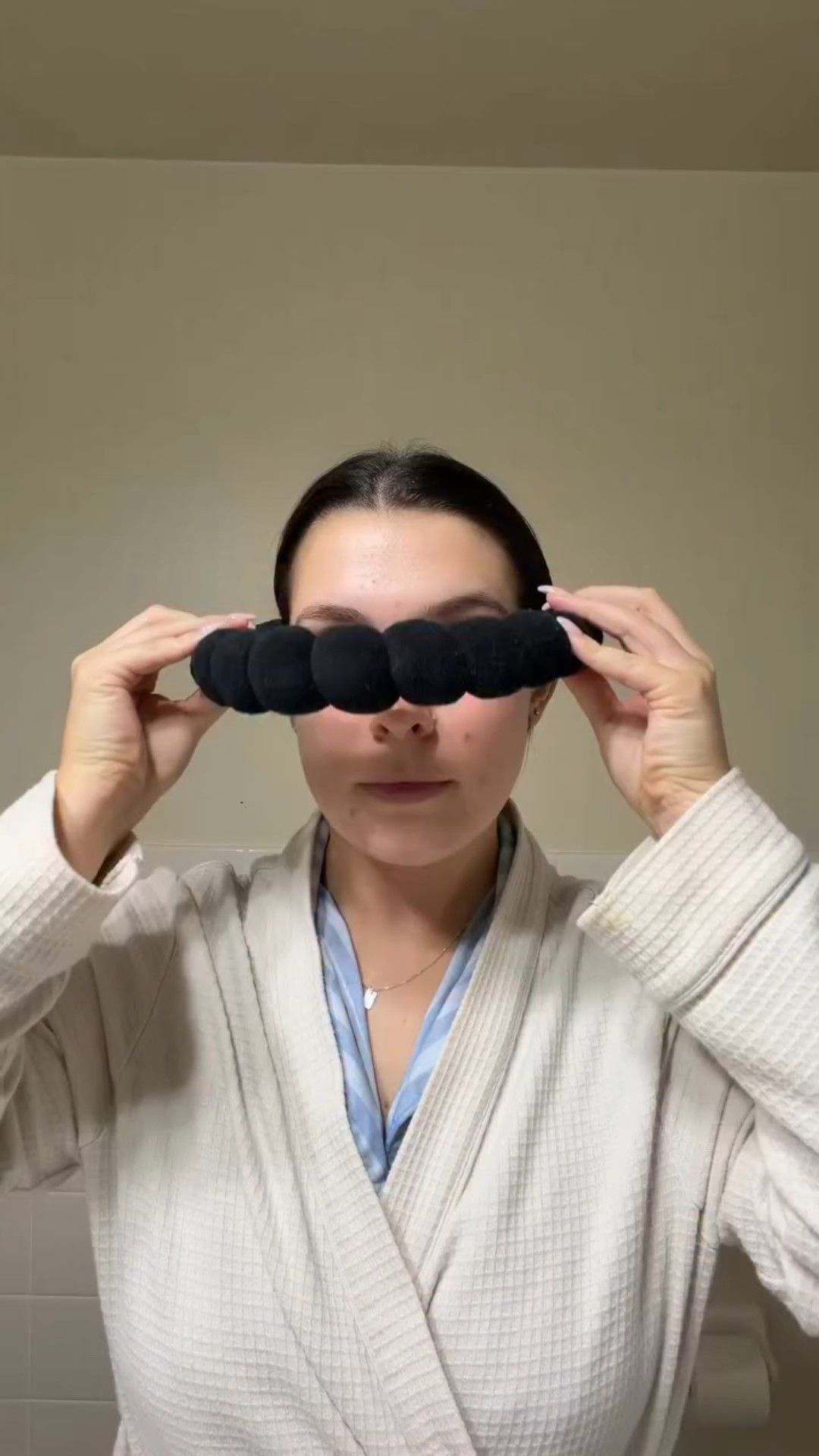 Vlogmas day 2 - book club edition 🤍✨ #Vlogmas