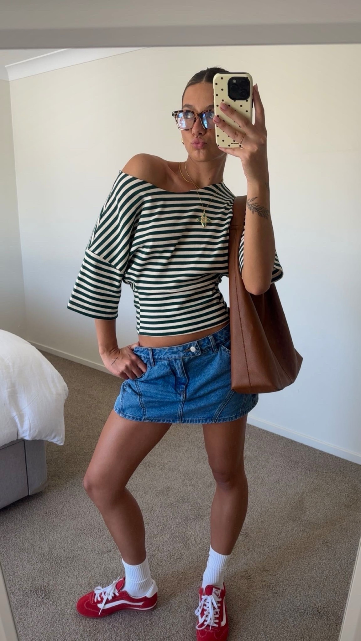 Bag: Kmart! 
Glasses: kmart
Necklace: Masionfoufou
Phone case: Sunrae 

#LTKaustralia #LTKFashionMonth #LTKspring