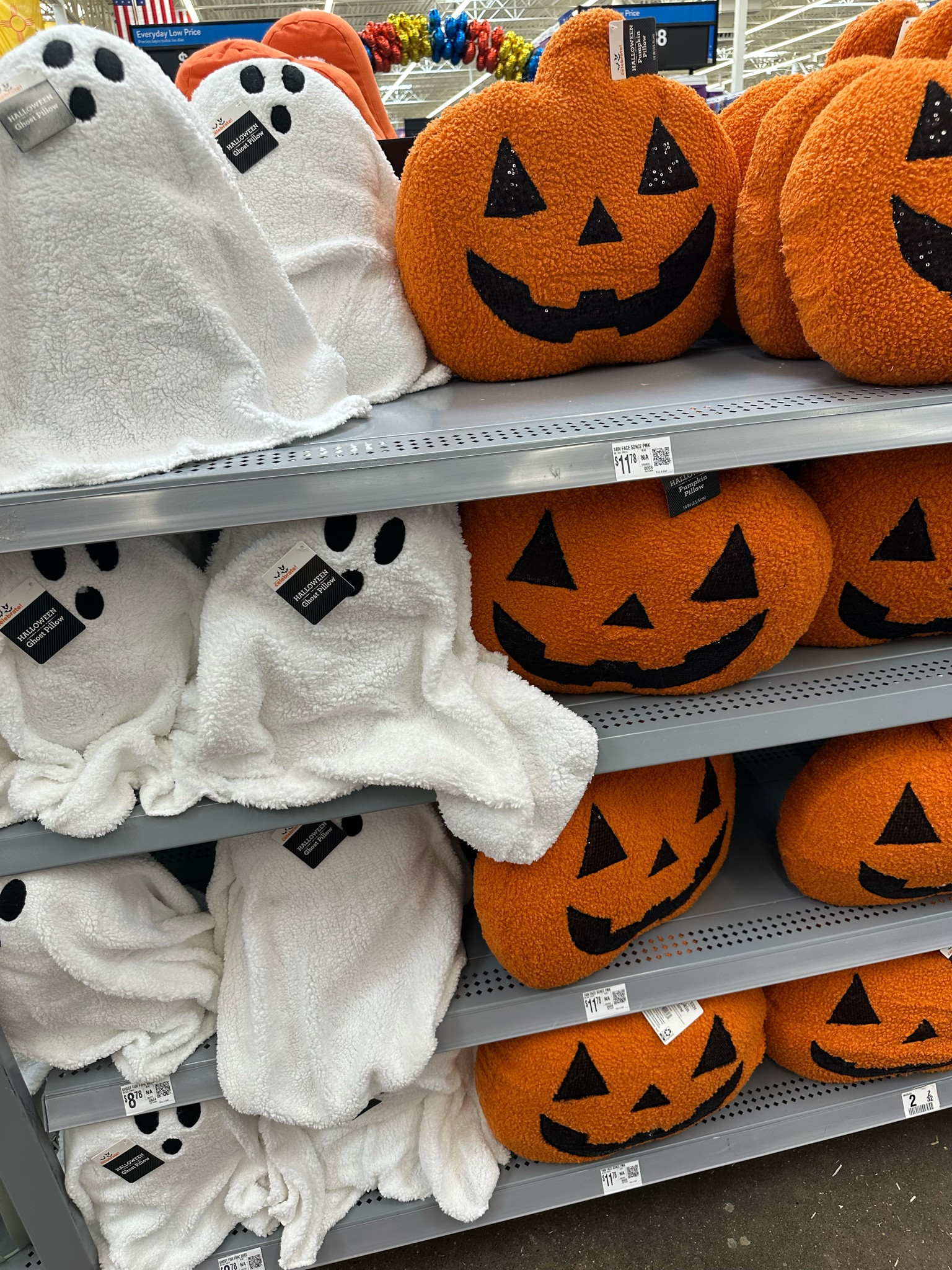 The cutest Halloween pillows 

#LTKFindsUnder50 #LTKSeasonal