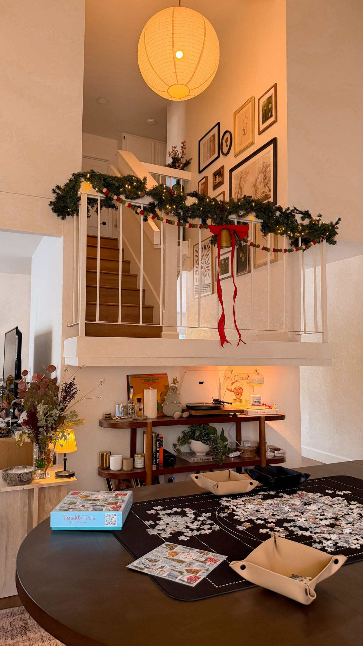 starting a holiday puzzle just feels like christmas 🎄🤶 

 #LTKGiftGuide #LTKHoliday #LTKSeasonal