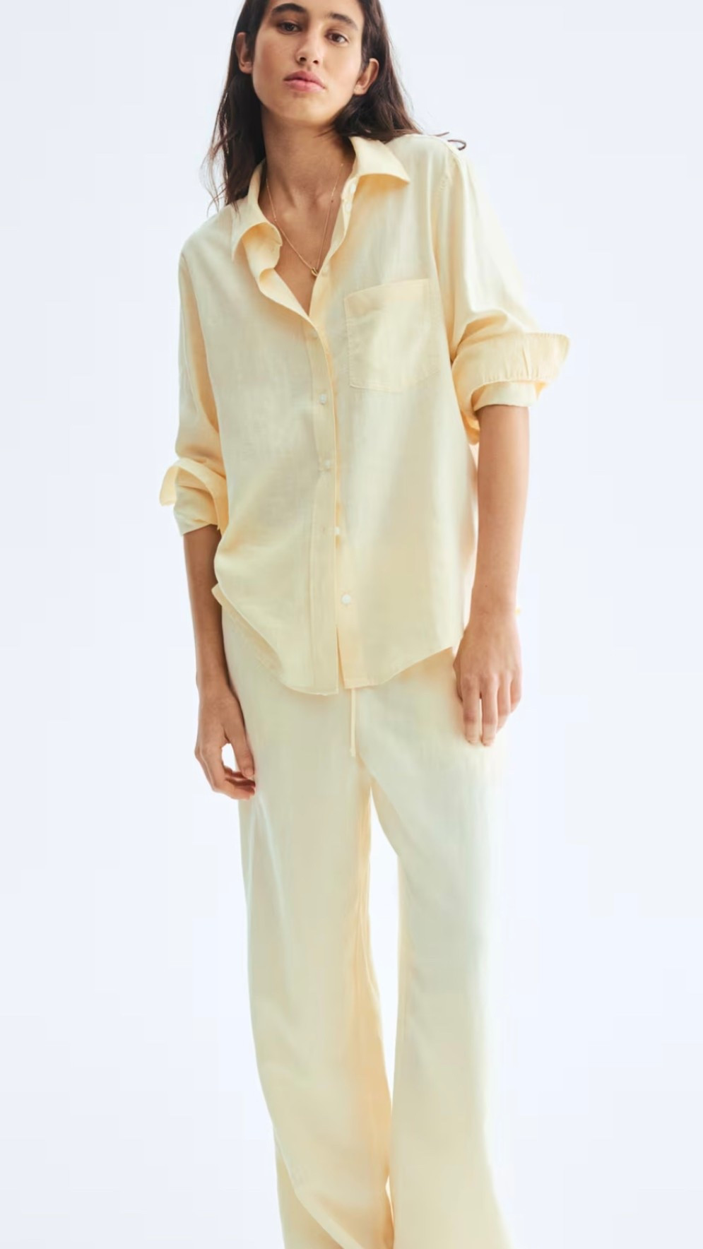 More butter yellow, so pretty for spring 

#LTKootd #LTKTravel #LTKFindsUnder50