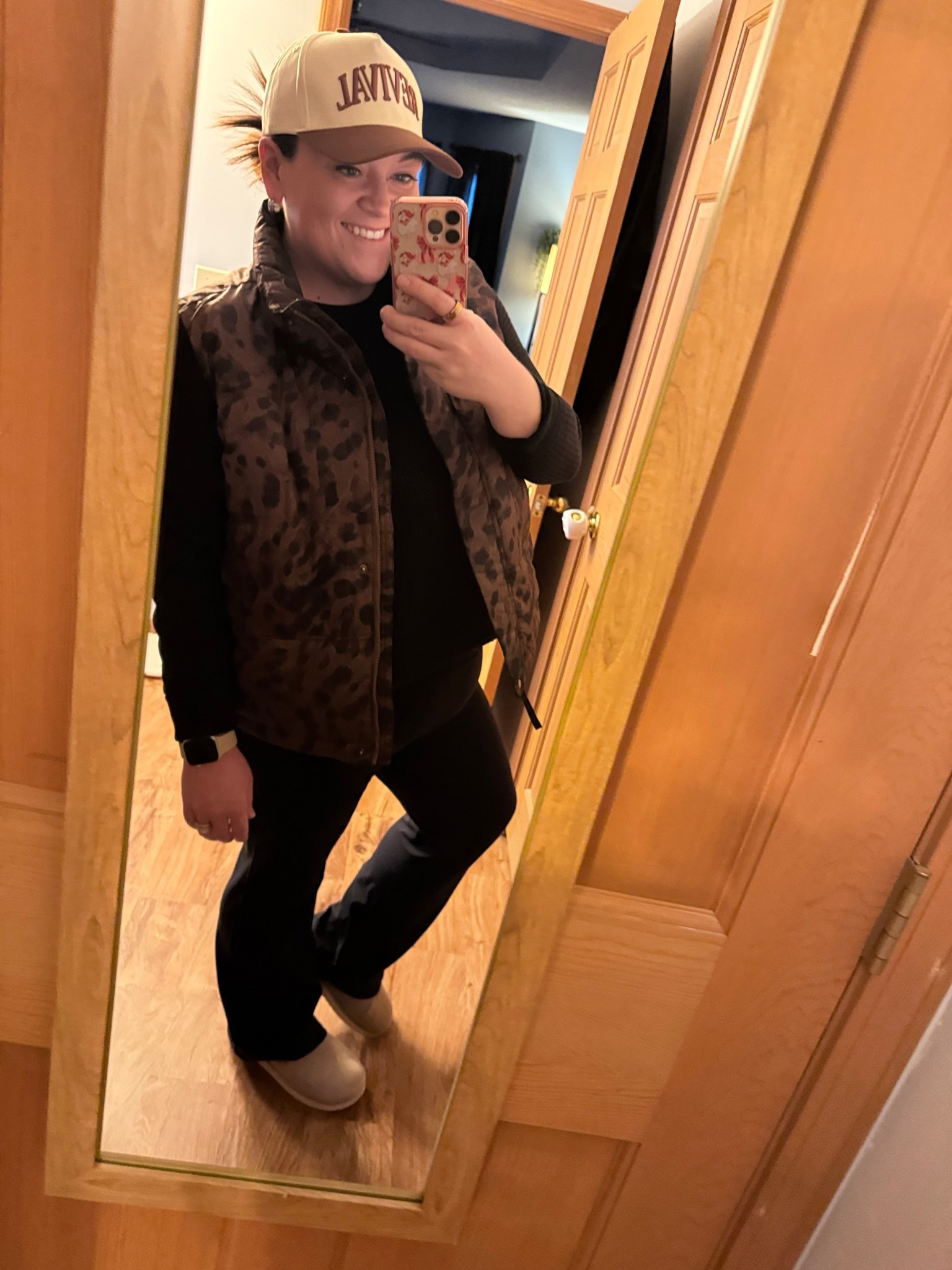 If you see me this winter, chances are you’ll see me in these shoes. I’ve basically lived in them since I got them. Just as comfy as Uggs, but a fraction of the price! 😍



#LTKGiftGuide #LTKootd #LTKdayinmylife