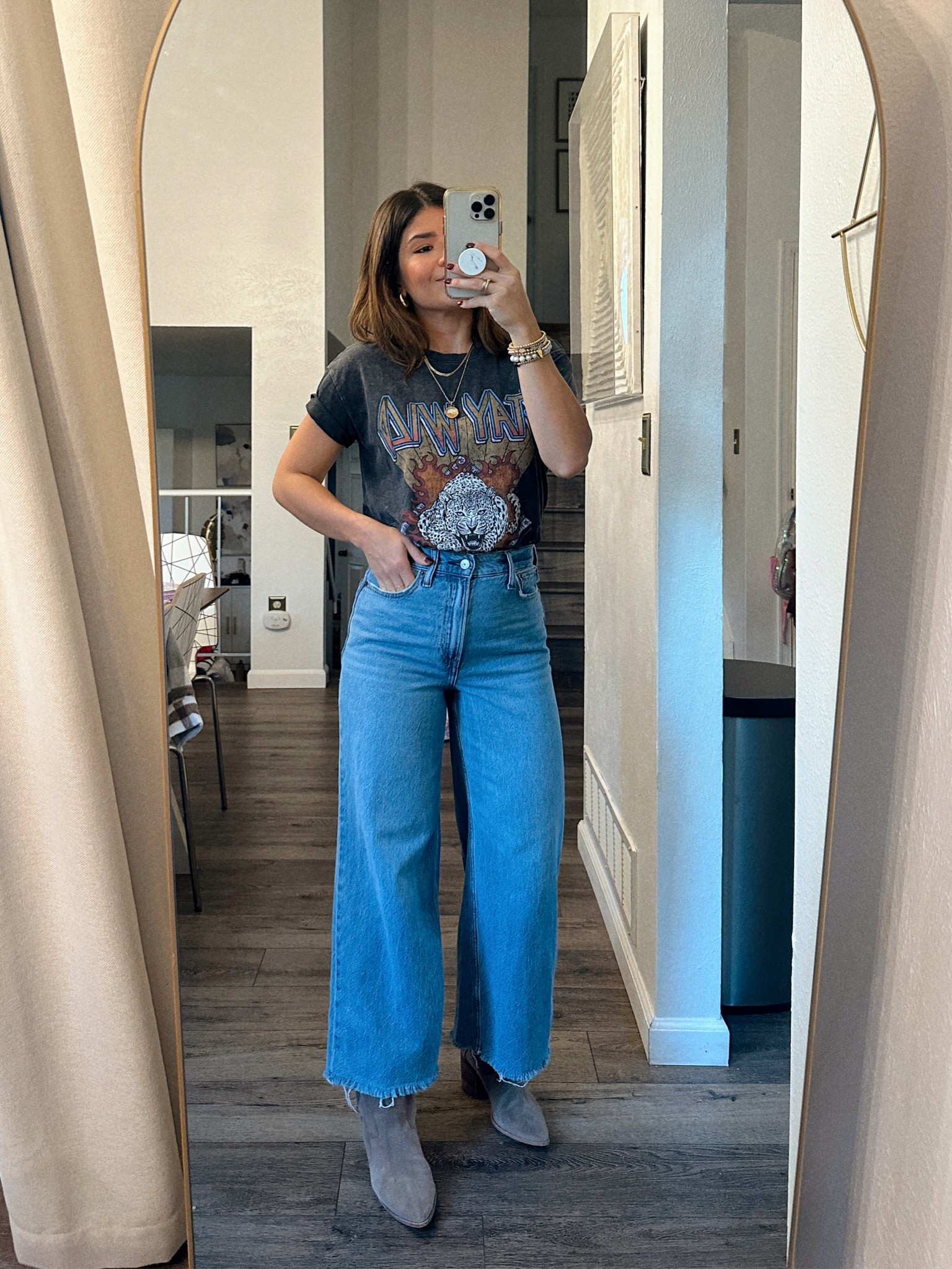 The most flattering wide leg cropped jeans out there!! They fit like a glove 👌🏼
Tee size small
Jeans size 24 short

#LTKFindsUnder50 #LTKSaleAlert #LTKFindsUnder100