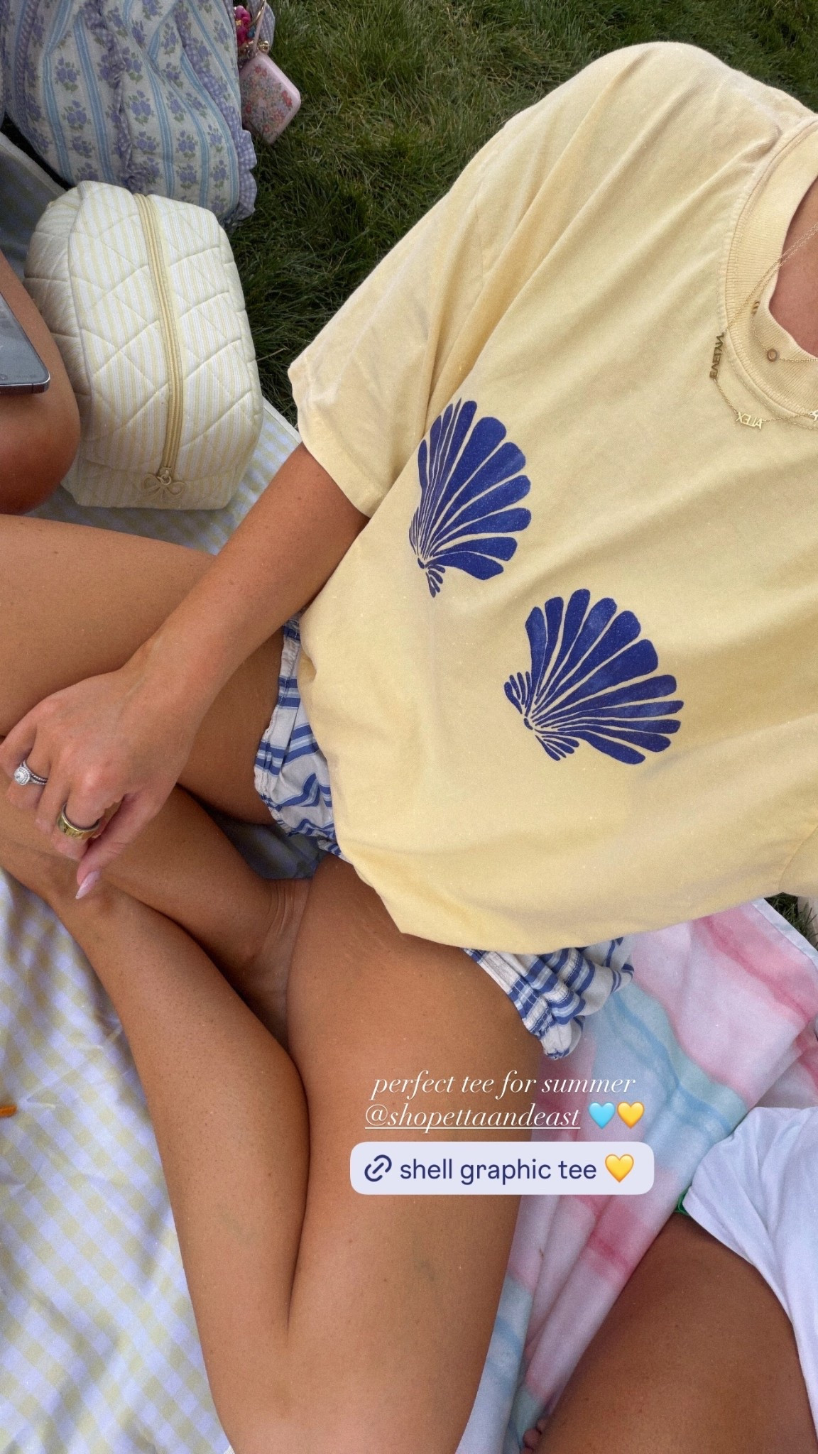 perfect tee for summer @shopettaandeast 🩵💛