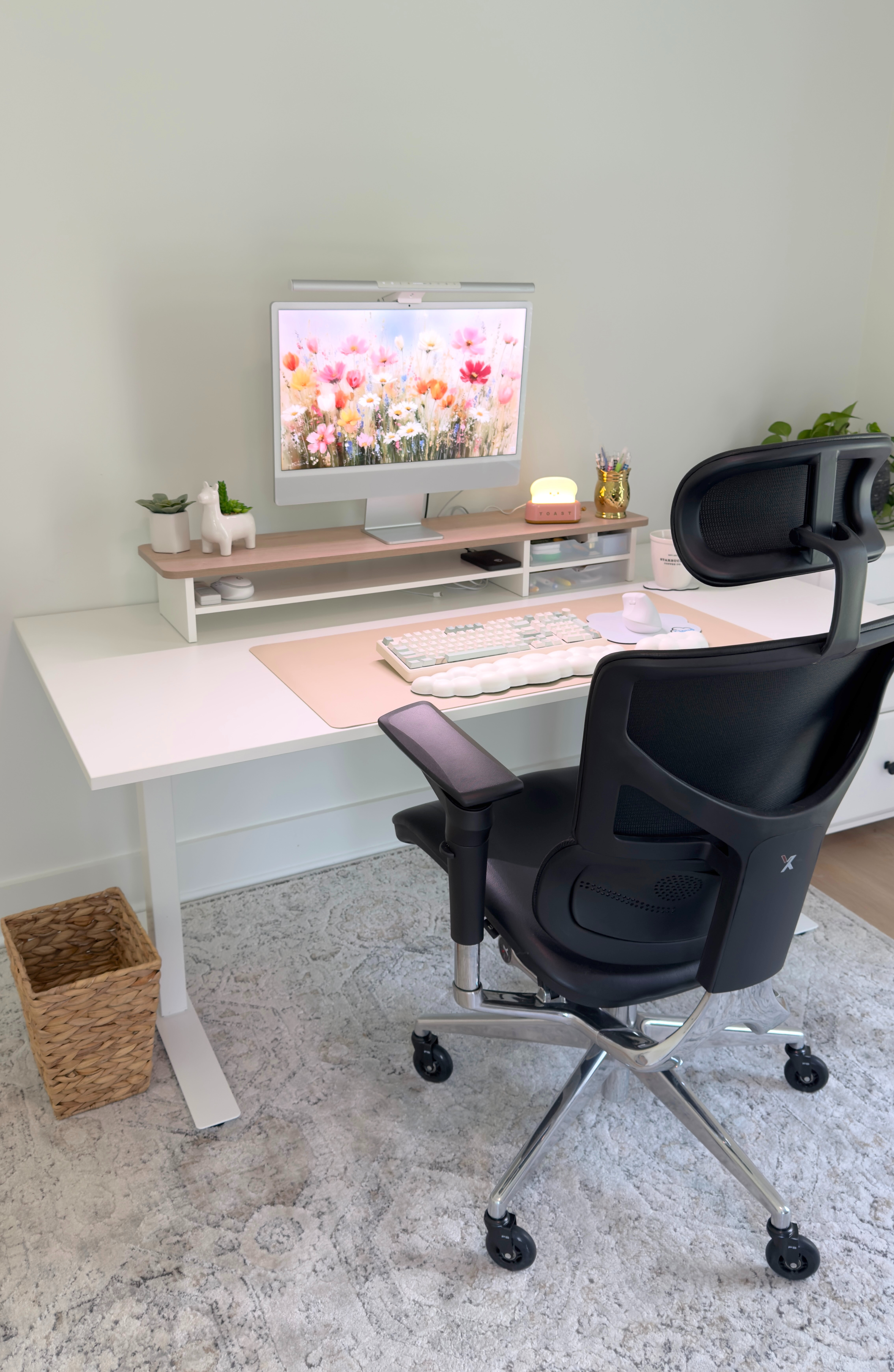 My new desk setup:

Ikea Trotten Sit/Stand Desk
White/Oak Monitor Stand
Toast light
Cloud wristrest set
Monitor Light
Logitech Lift Ergonomic Mouse
Epomaker Galaxy 100 mechanical keyboard
YUNZII Spring Tea Keycaps
X-Chair
Amazon Desk Mat in "eggshell" 

 

#LTKdayinmylife