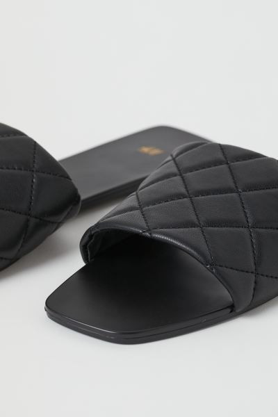 Quilted slides | H&M (UK, MY, IN, SG, PH, TW, HK)