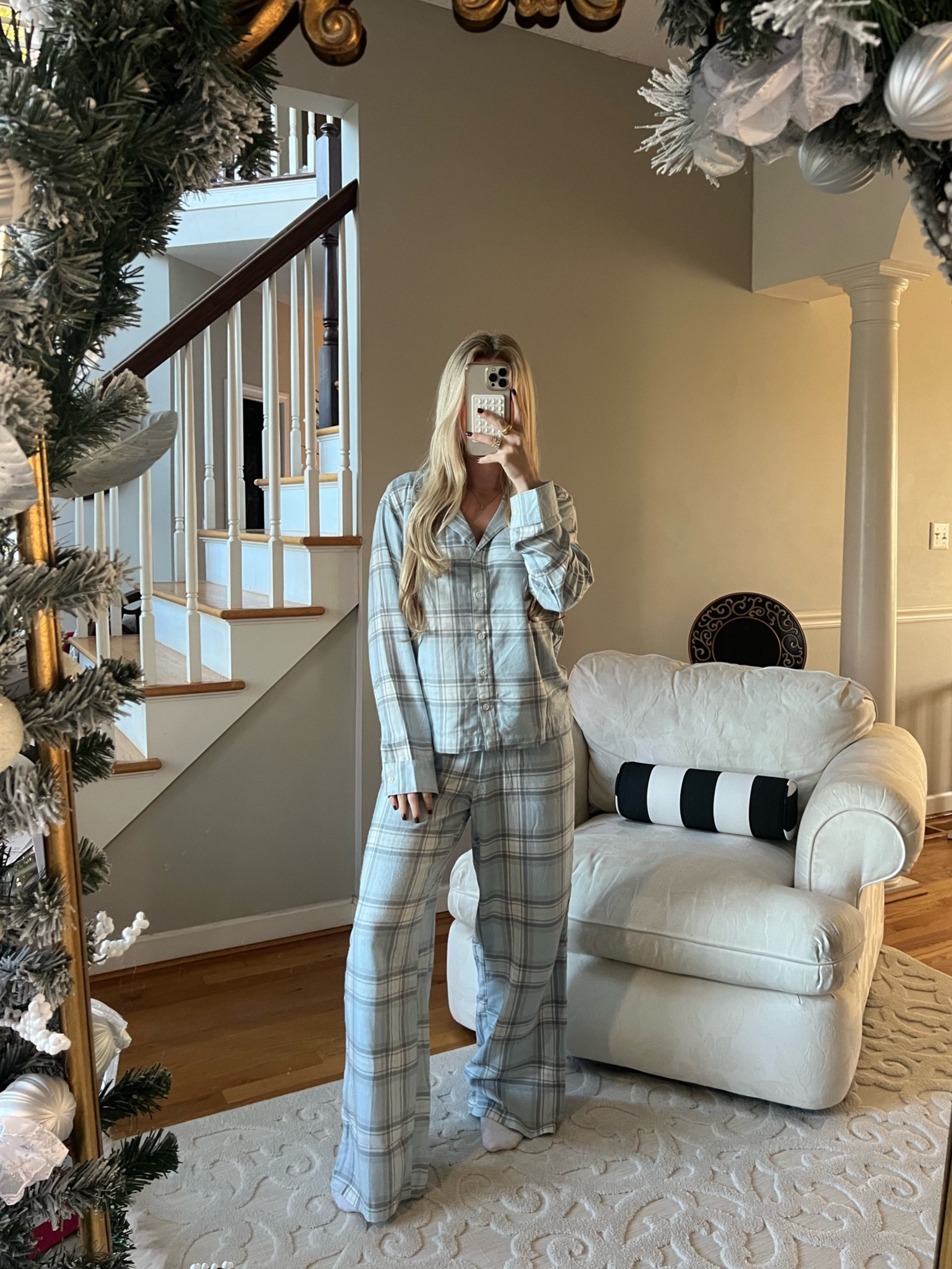 this pajama set is so cozy!! 
Hollister 
size XS 

#LTKsalealert #LTKstyletip #LTKfindsunder50