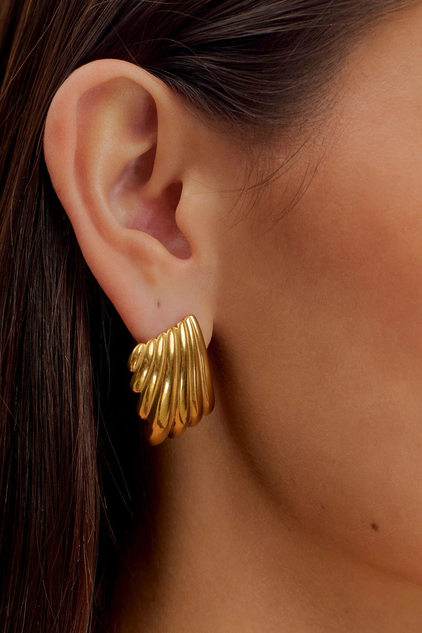 Textured Square Earrings - Gold | MESHKI US