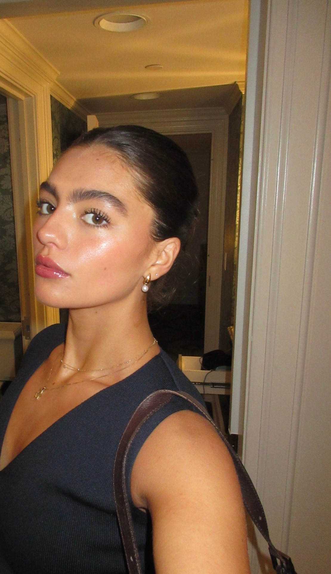 Rhode skin NEVER👏FAILS👏 to give me the best glow. As someone with sensitive skin, I’m very picky about what I choose to put on my skin, but Rhode passes on ALL ACCOUNTS. Glow with Rhode🫶