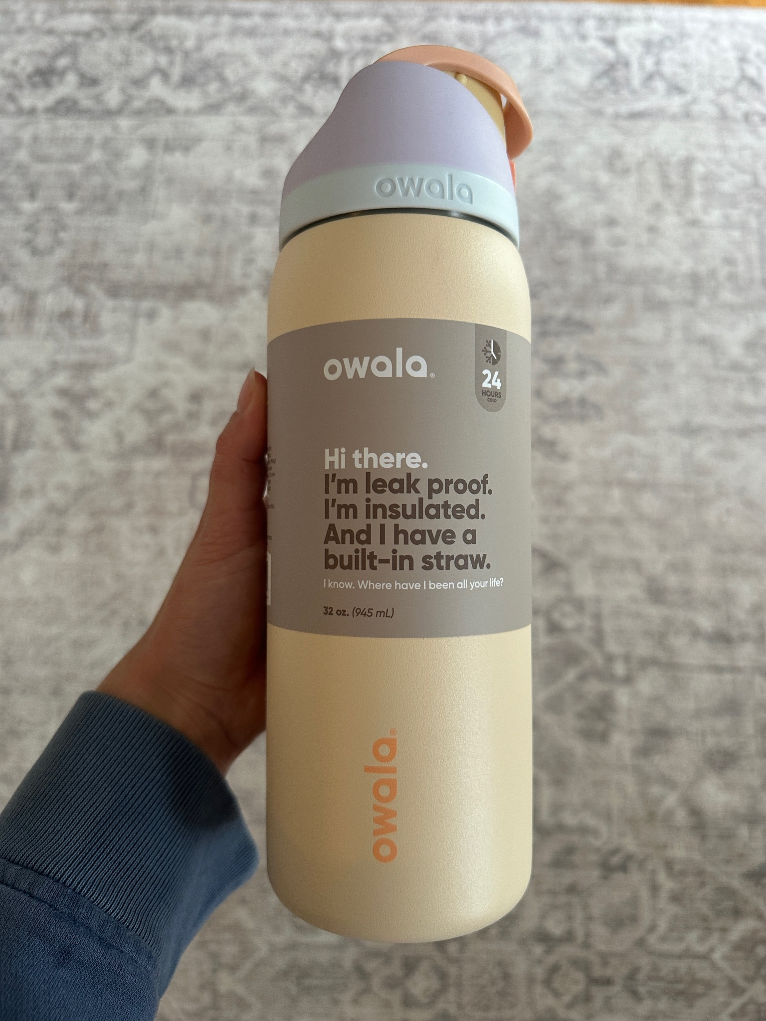 Owala 32 oz free sip stainless steel water bottle in sandy shores. Perfect for summer and travel 

@target drinkware



#LTKfindsunder100 #LTKtravel #LTKfindsunder50