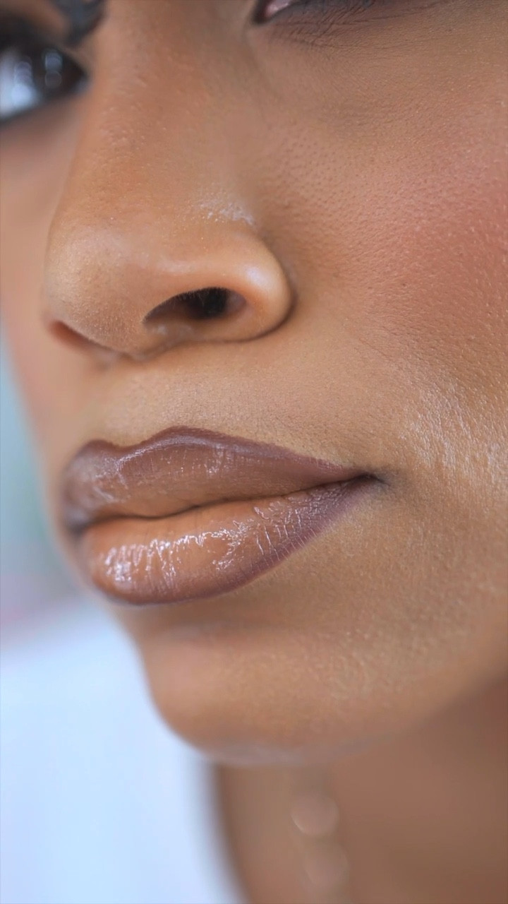 The Perfect Nude Lip 🤎
Absolutely obsessed with all shades of nude lips! This one is a bit on the darker side. 😍


#LTKbeauty