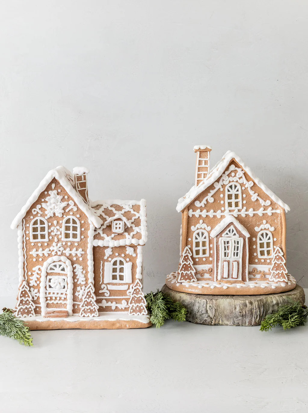 Lighted Gingerbread House | House of Jade Home