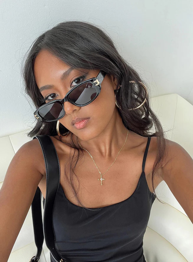 Brunz Sunglasses Black | Princess Polly US