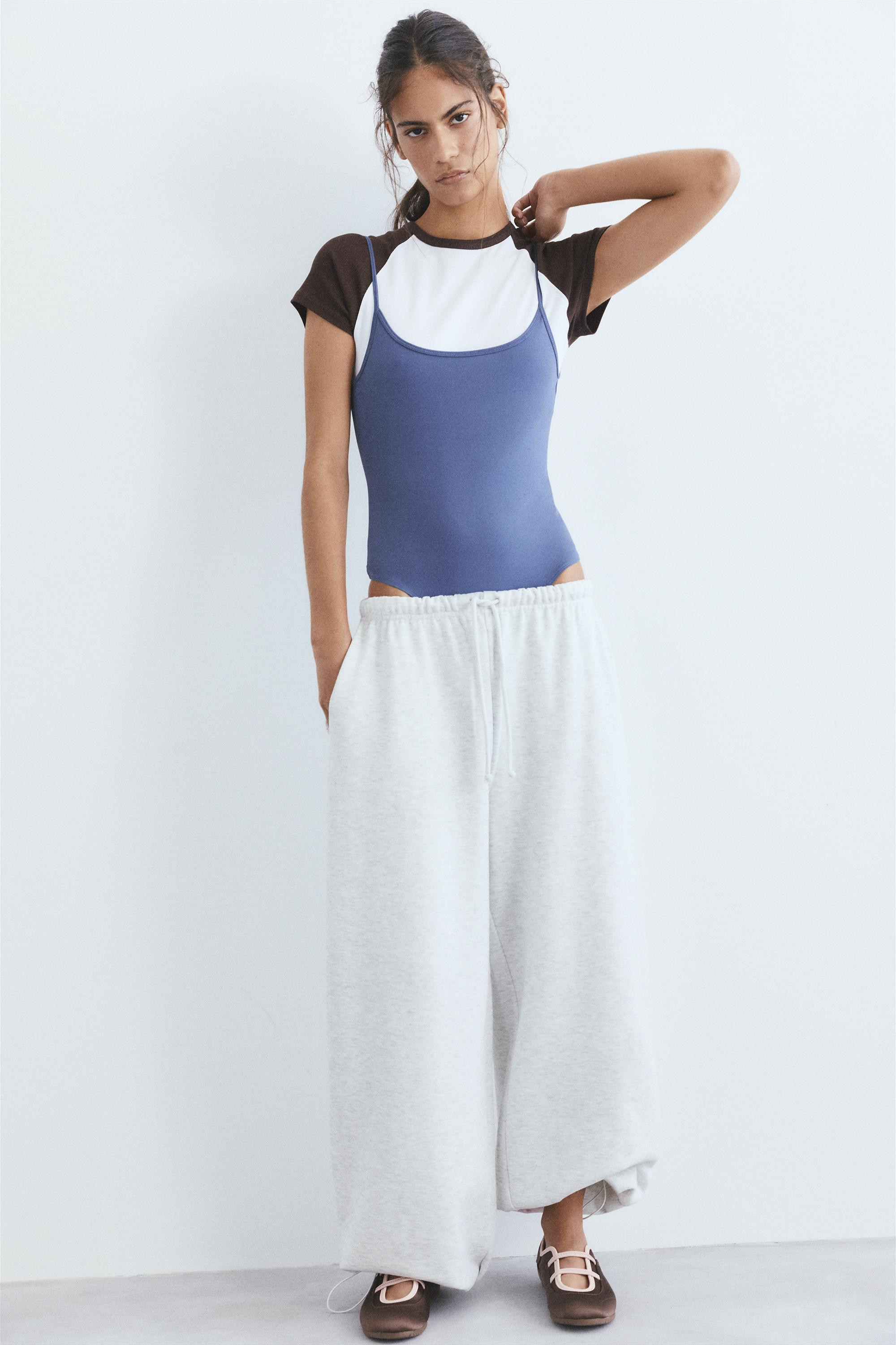 Wide-leg tracksuit bottoms with adjustable hem | Pull&Bear United Kingdom | PULL and BEAR UK