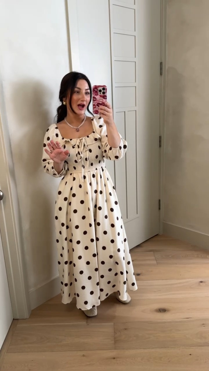 Polka dot dress! Size small 

5'0" 140lbs
Petite friendly

#LTKootd #LTKPetite #LTKWorkwear