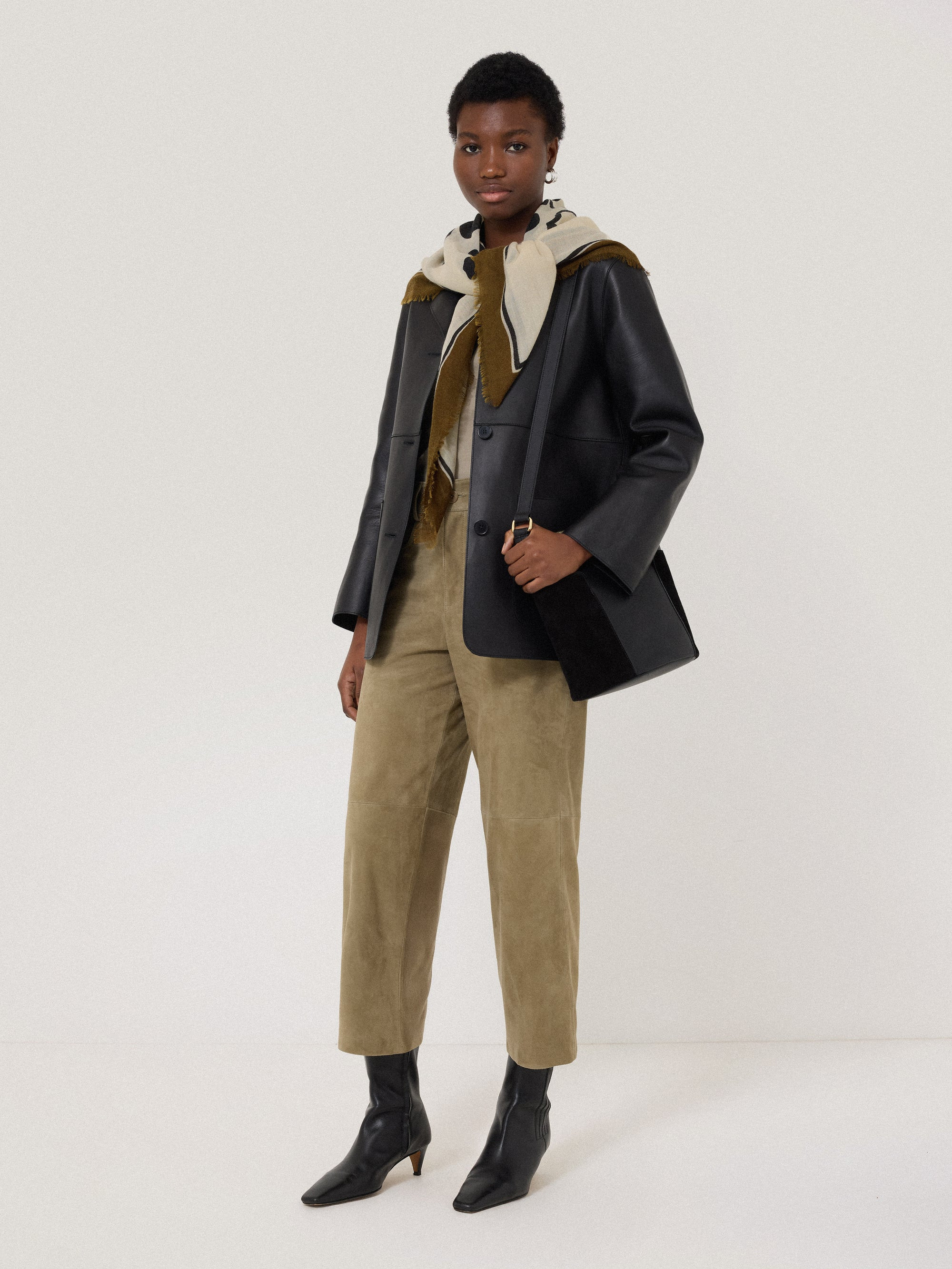 Abstract Kiss Wool Scarf | Monochrome | Jigsaw (UK)