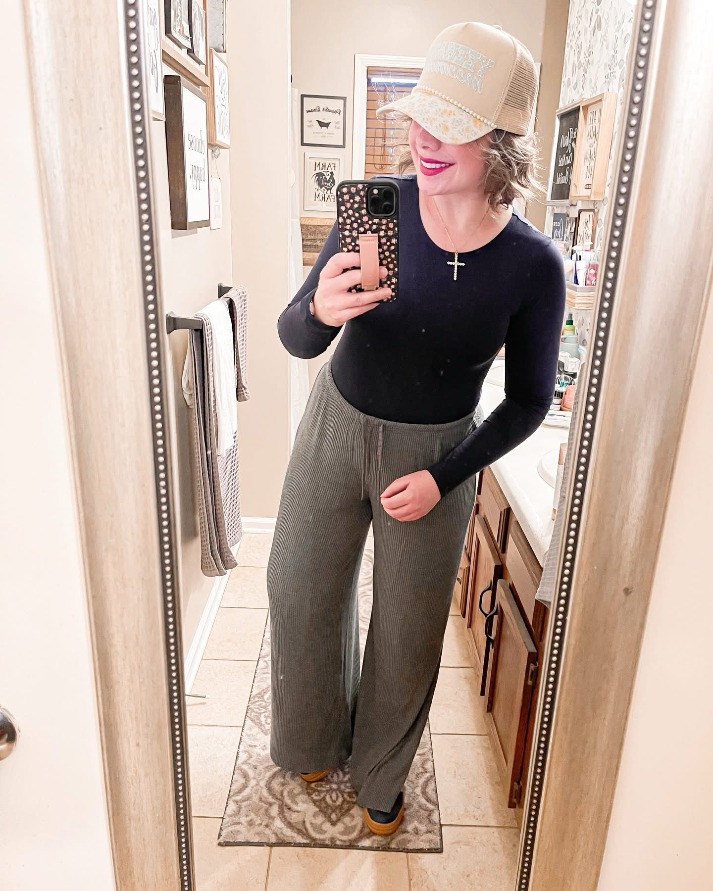 A cute body suit + the softest lounge pants.
•
•
I LOVE my Walli Cases! #mywallicase
Shop with the link below and use code ‘simplysweet’ to SAVE! ✨ 🛍️ 🔗 ⬇️ 
-
🔗 https://wallicases.com/?rstr=48227
L

#LTKootd #LTKPetite #LTKOver40