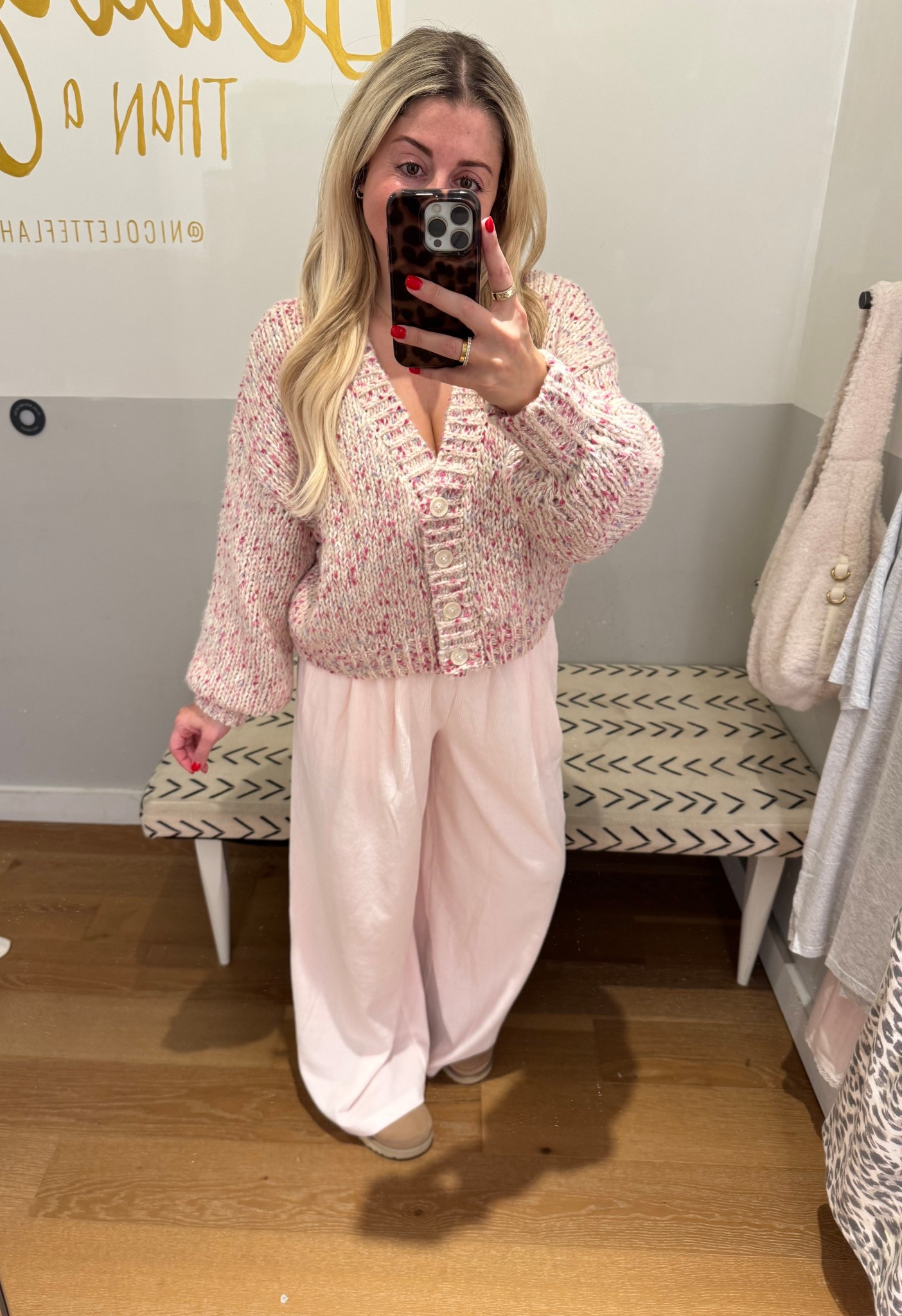 Aerie outfit on sale
Size small
Uggs tts
Gift idea 

#LTKootd #LTKGiftGuide #LTKSaleAlert