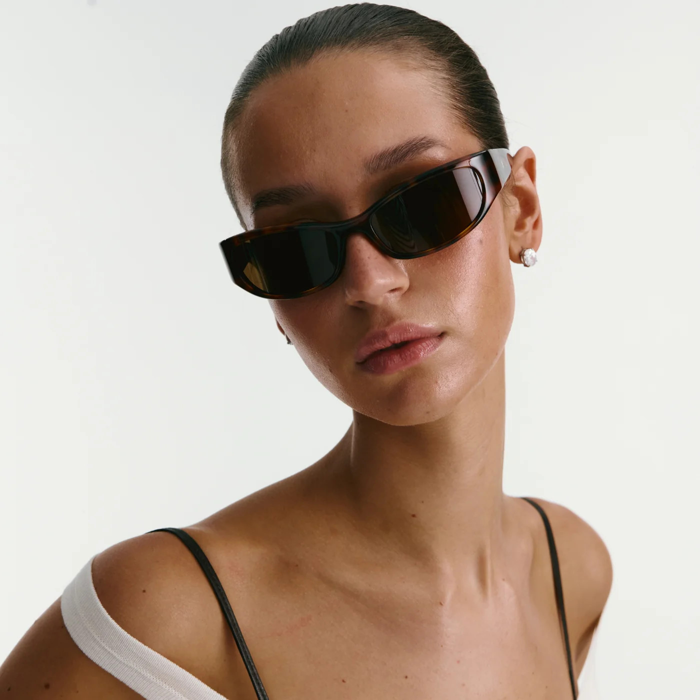 ALEX TORT | Neima Row