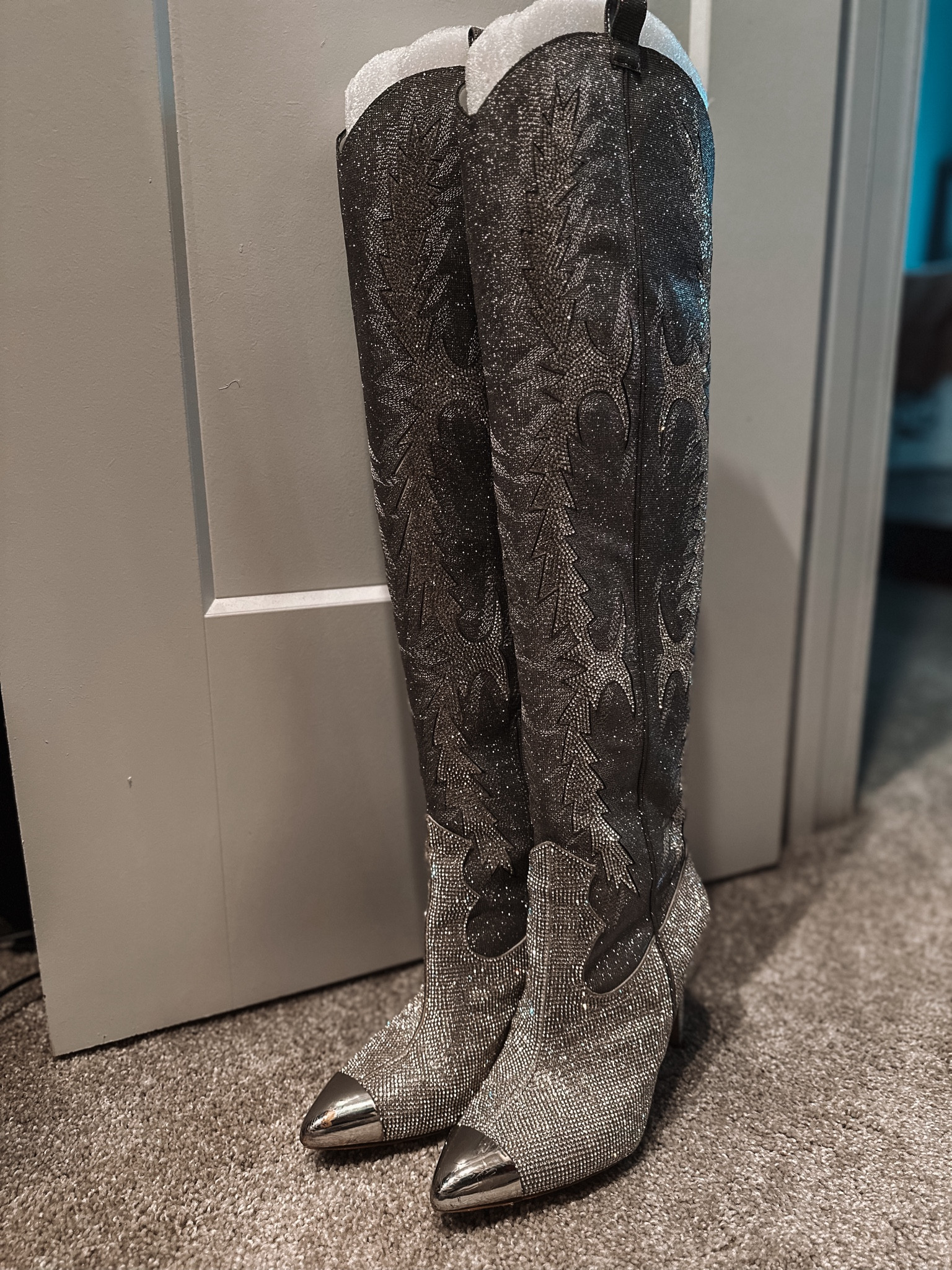 One of my favorite pairs of shoes I own. The detailing is beautiful

#LTKstyletip