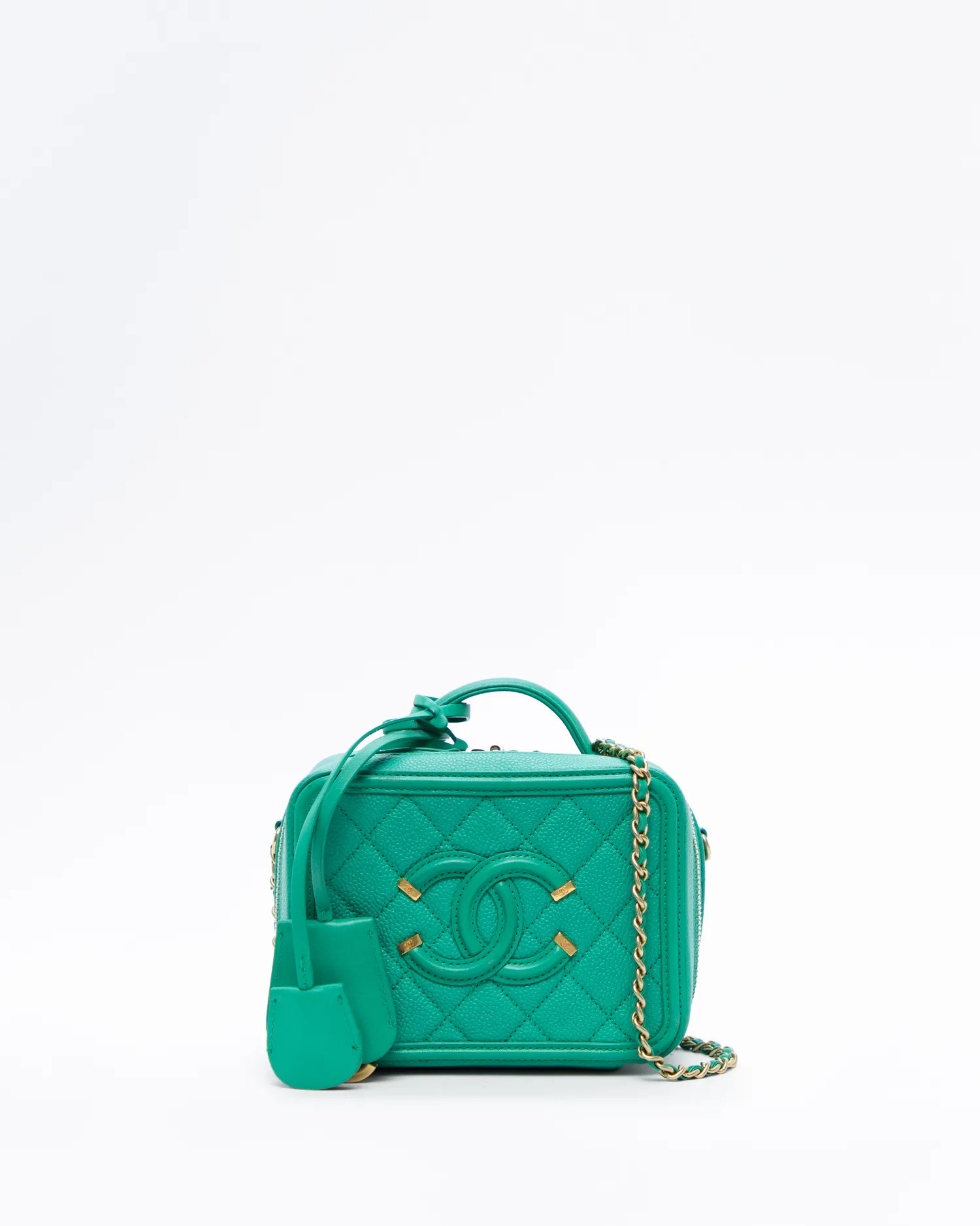 HomeHow It WorksClub PerksMerch Shop | Vivrelle