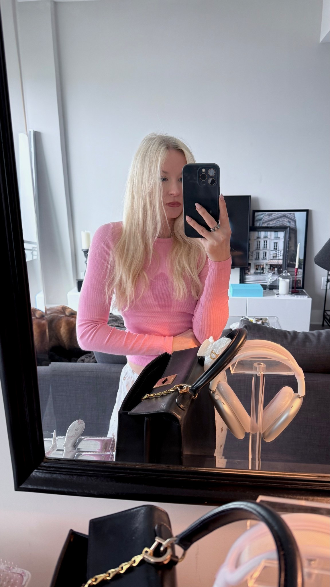 Wearing an XS top #aritzia 