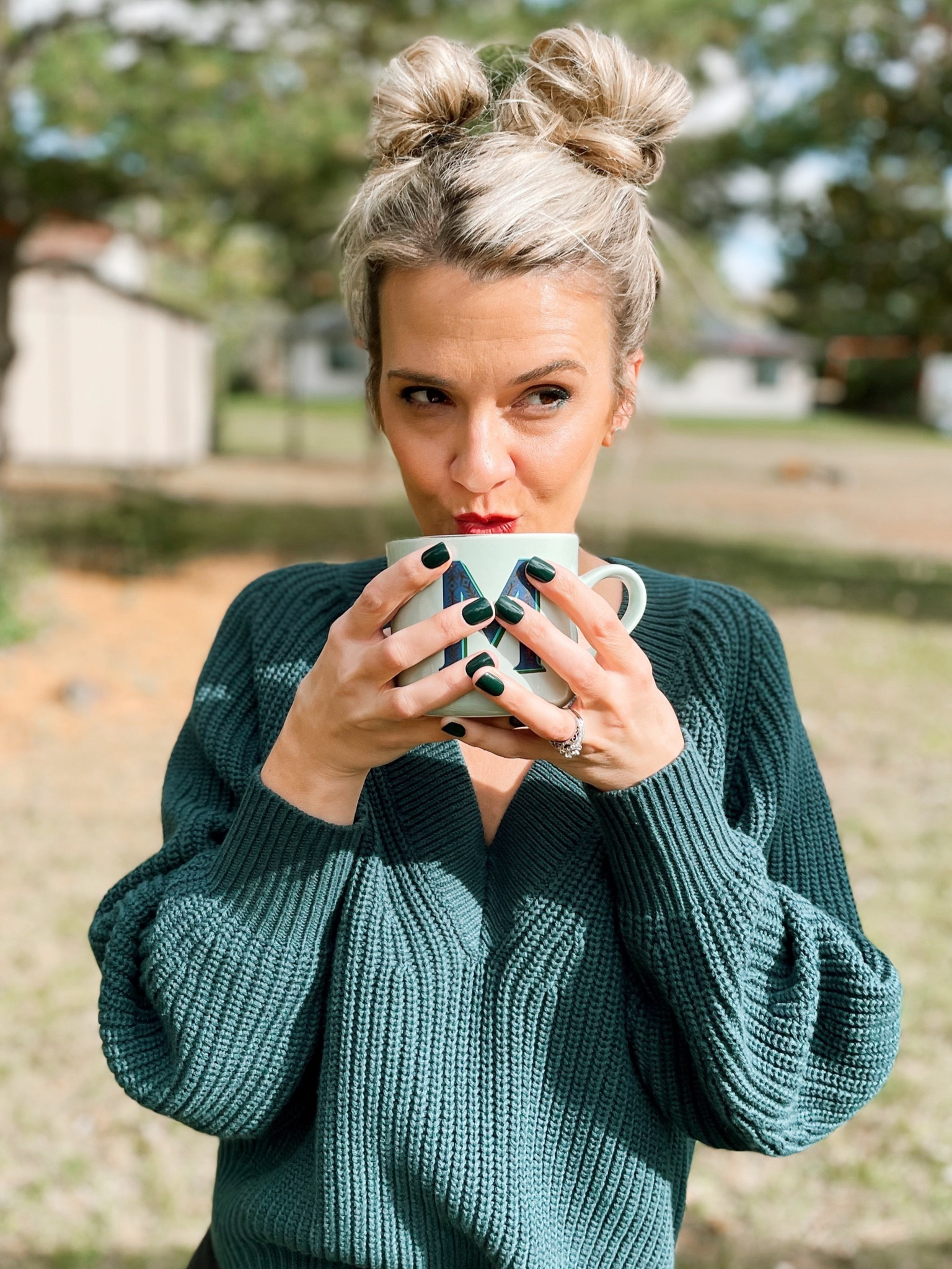 I’m ’Pine and You’ 🌲

Not only a clever pun but also a lovely new shade of press on nails from @impressmanicure. Lots of fall, winter and holiday styles are up on their website plus 10% off Holiday Newbies. I'm definitely in a green mood 



#LTKHoliday #LTKbeauty #LTKSeasonal