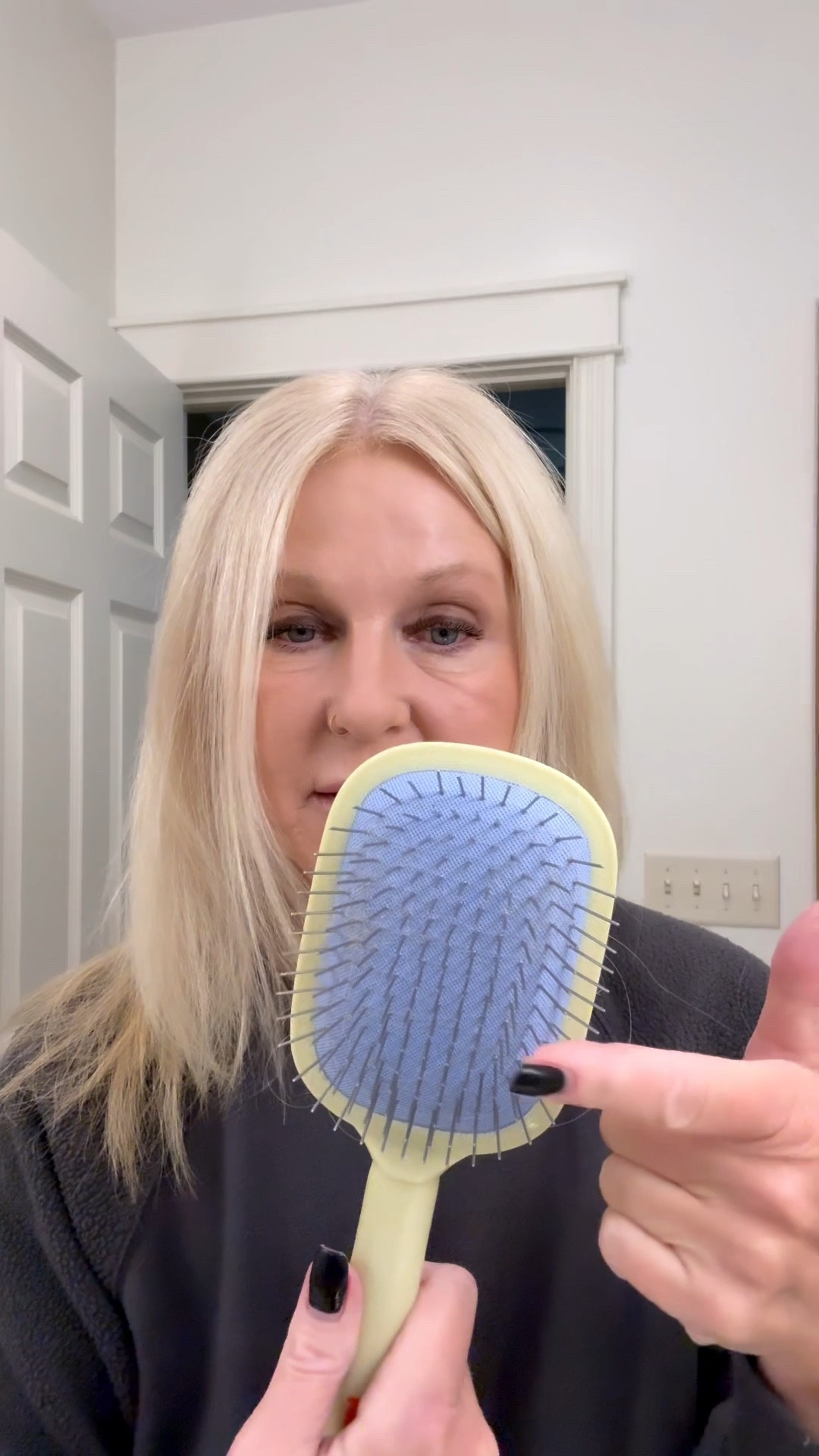 Kaxi hairbrush and hair clips  

#LTKFindsUnder50 #LTKOver40 #LTKBeauty