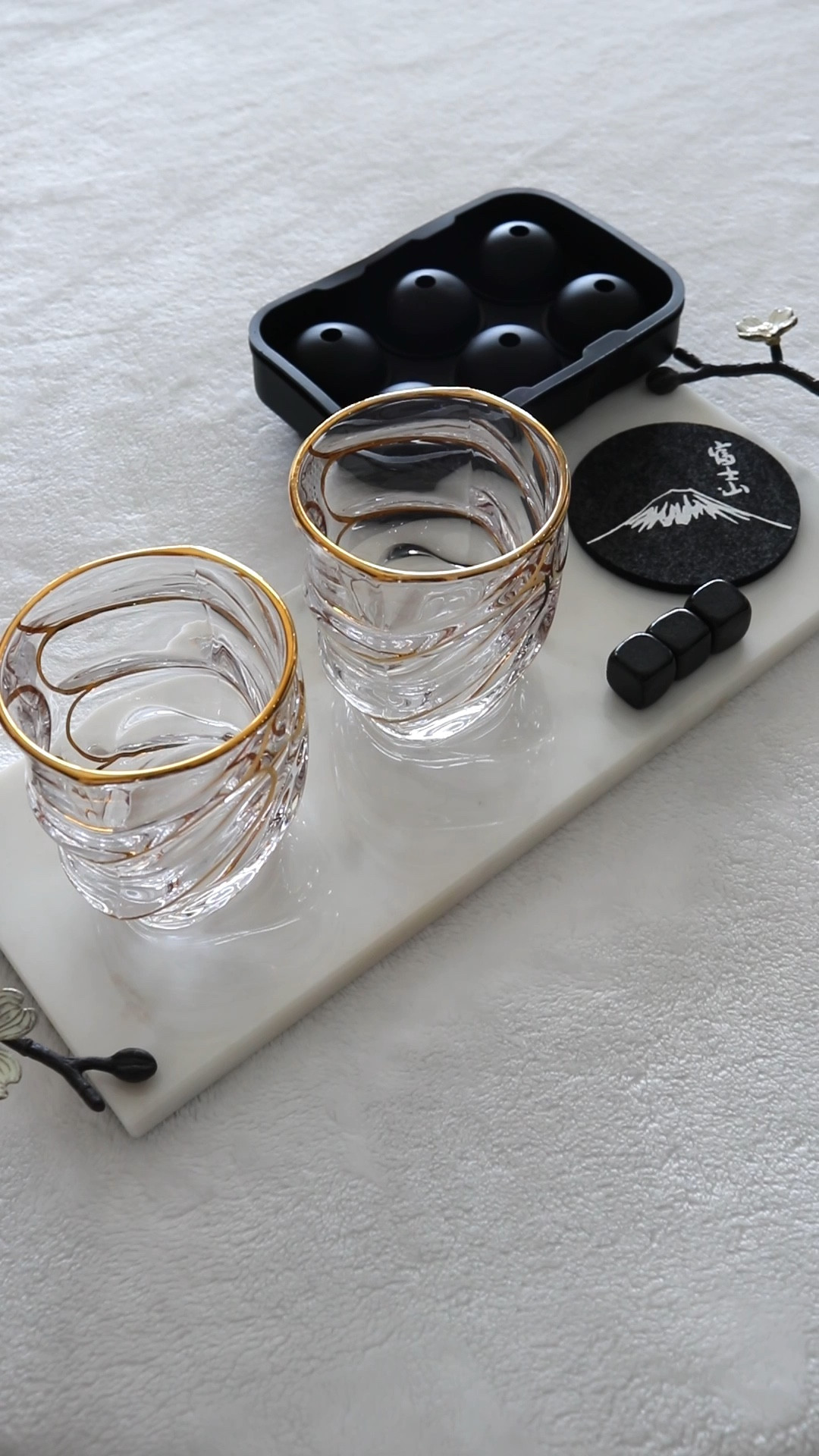 Beautiful Glasses, perfect for entertaining!


#LTKParties #LTKHome #LTKGiftGuide