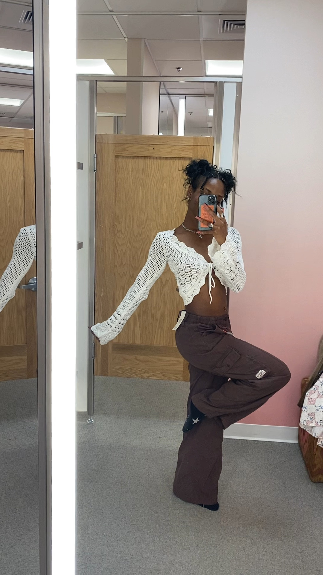 Brown cargo pants and a cream knitted top is the color palette of my dreams 🤎

#LTKVideo #LTKSpringSale #LTKstyletip