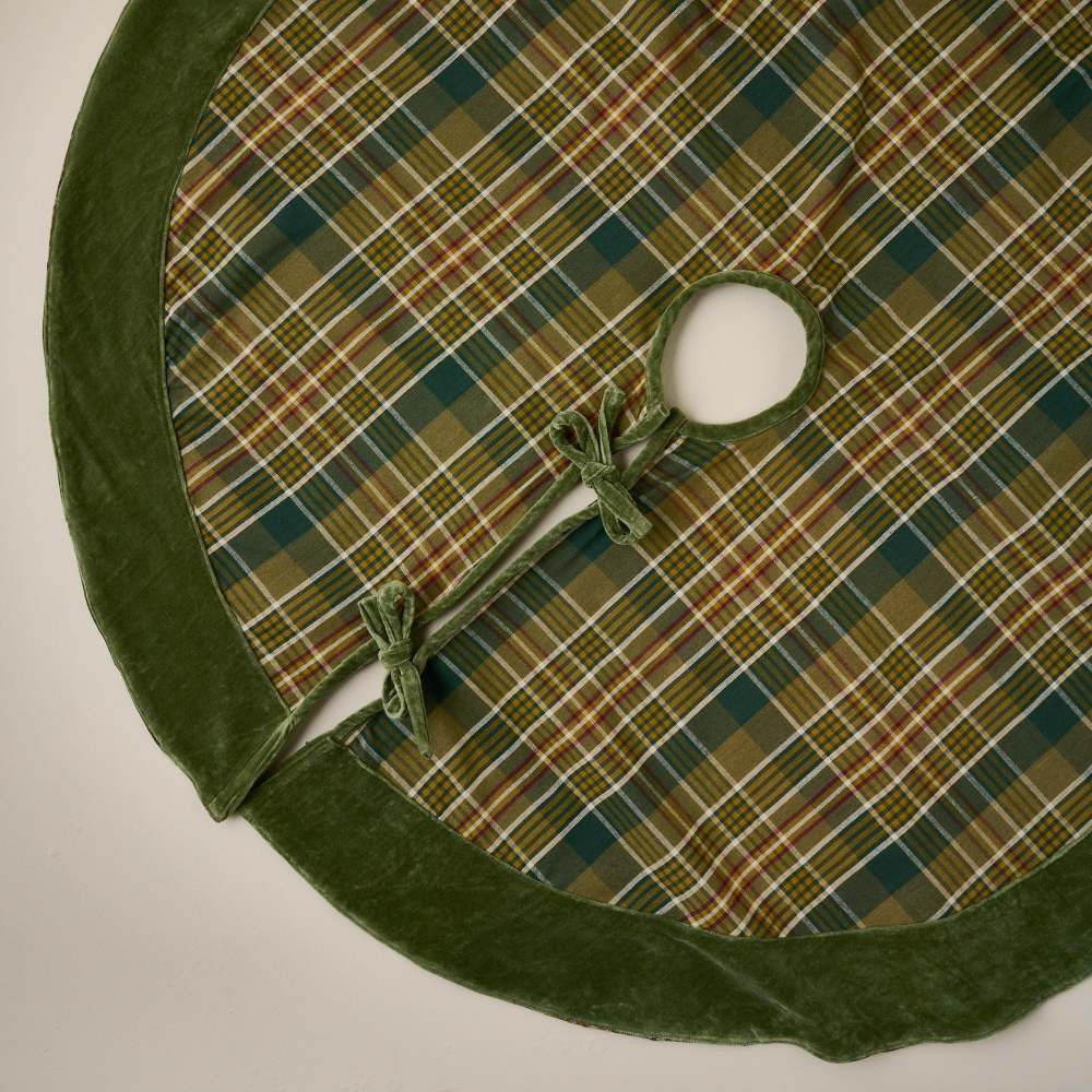 Winter Plaid Tree Skirt | Magnolia